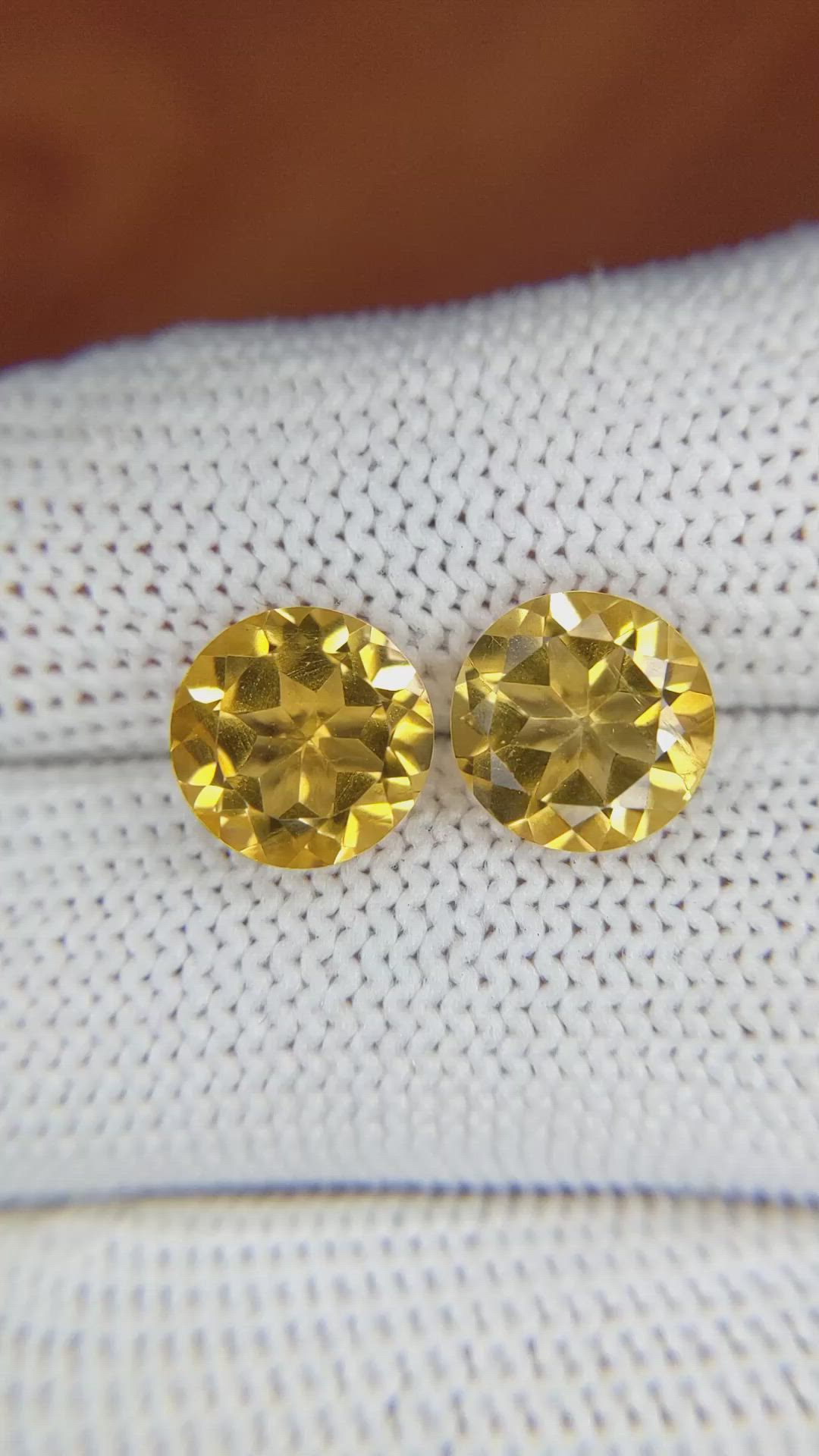 5.02&nbsp;Ct.Tw.Total Carat Weight Citrine Pair from Brazil Size Video