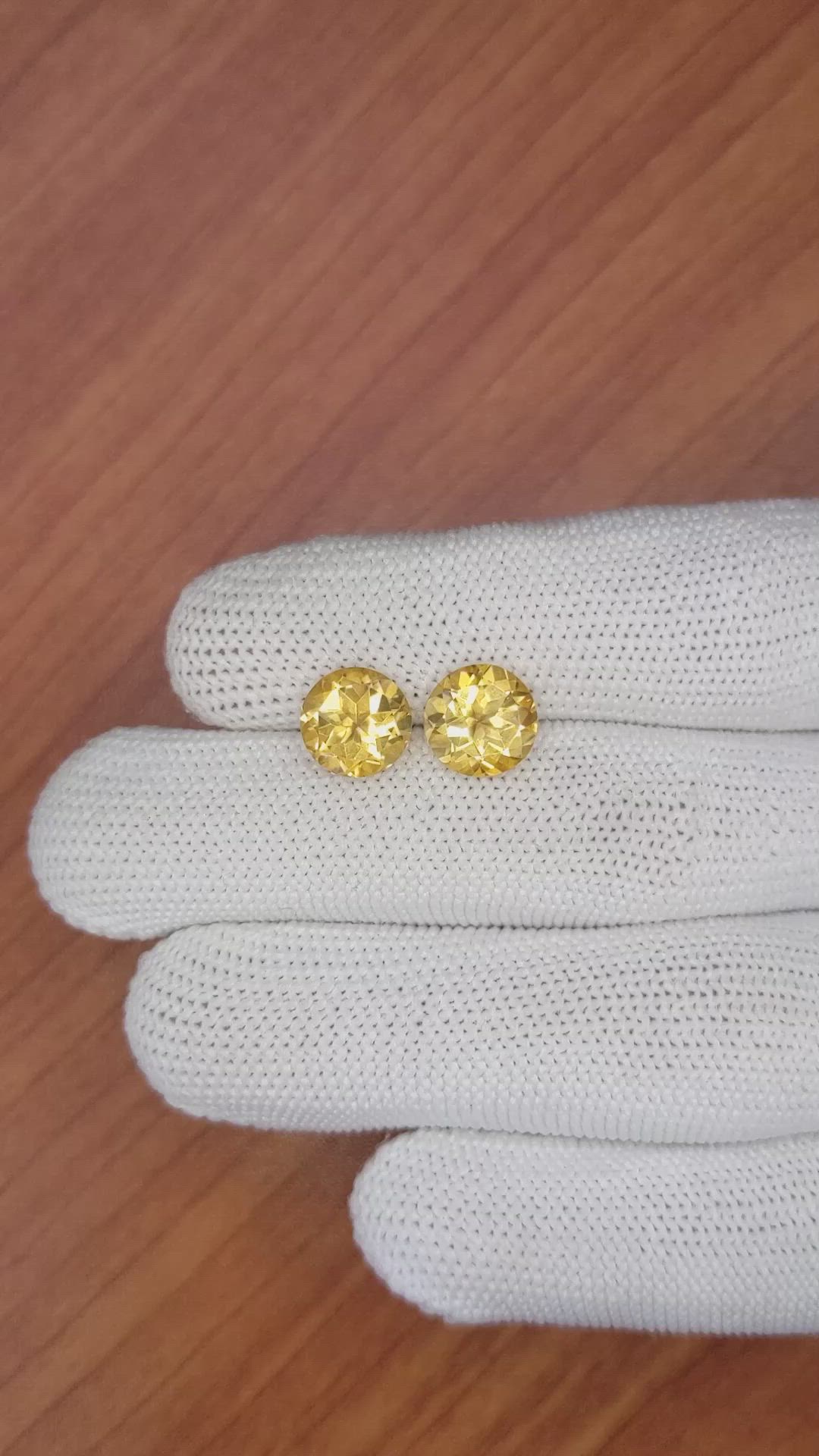 4.46&nbsp;Ct.Tw.Total Carat Weight Yellow Citrine Pair from Brazil Size Video