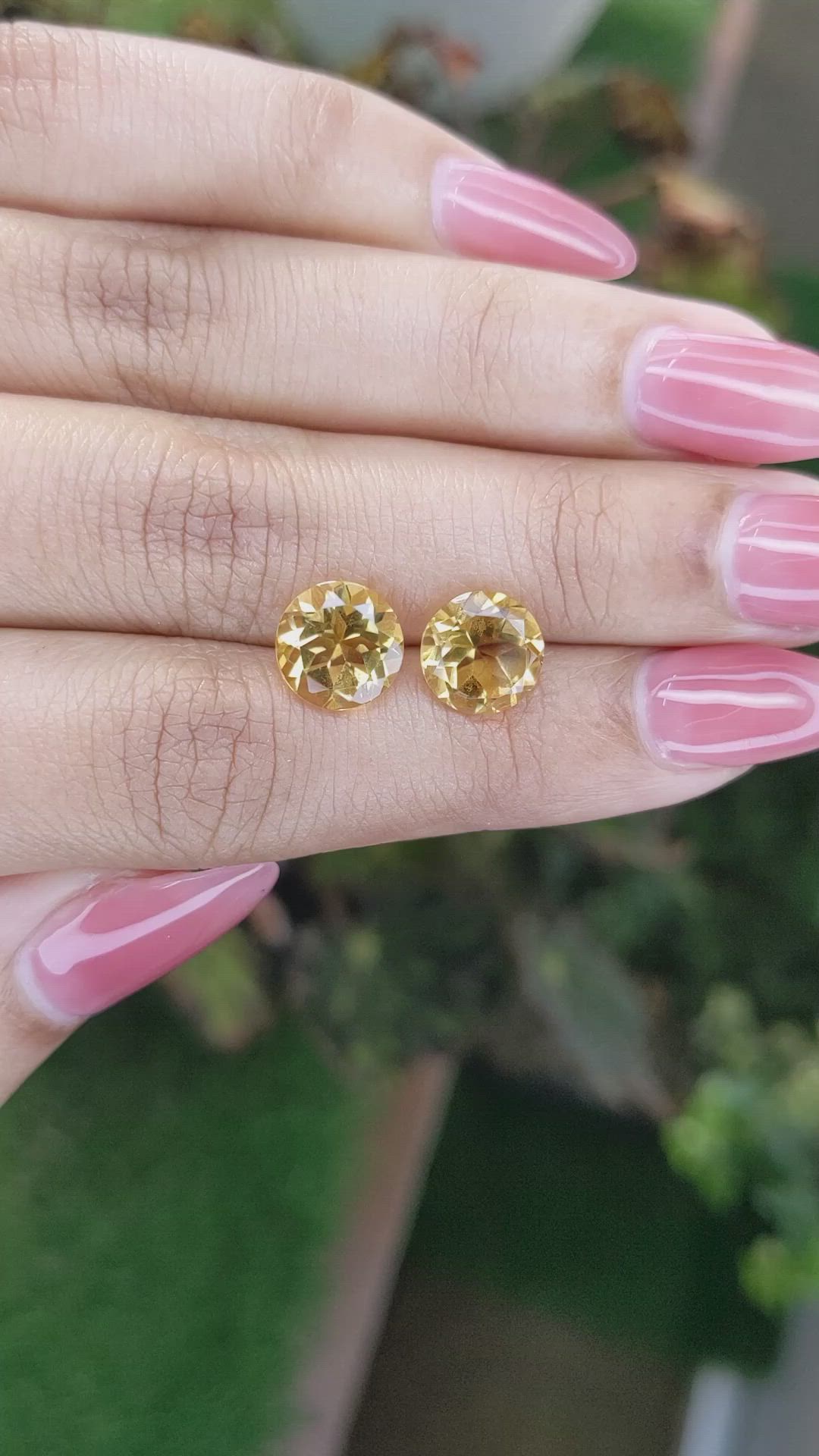 4.46&nbsp;Ct.Tw.Total Carat Weight Yellow Citrine Pair from Brazil Size Video