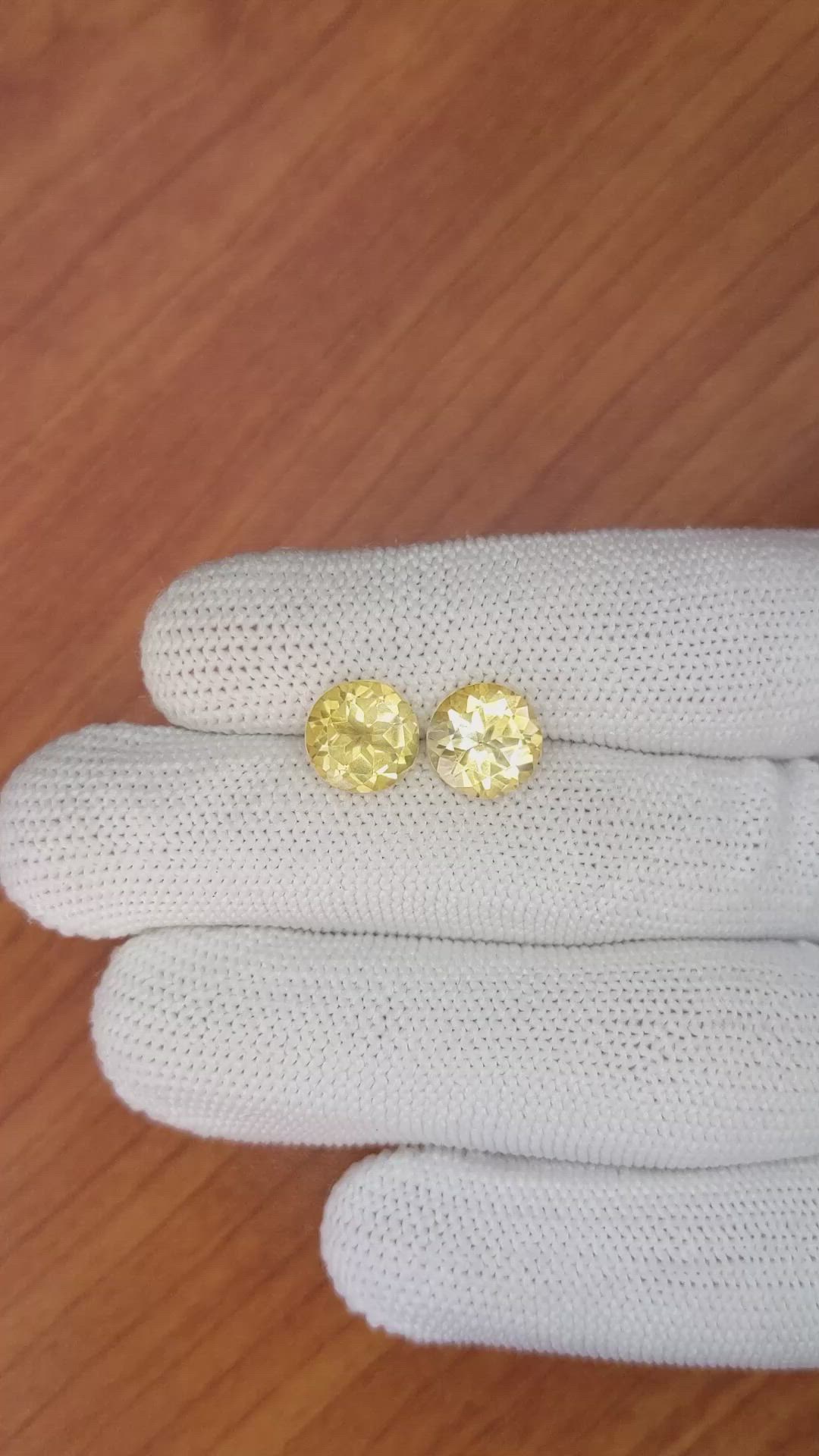 4.75&nbsp;Ct.Tw.Total Carat Weight Yellow Citrine Pair from Brazil Size Video