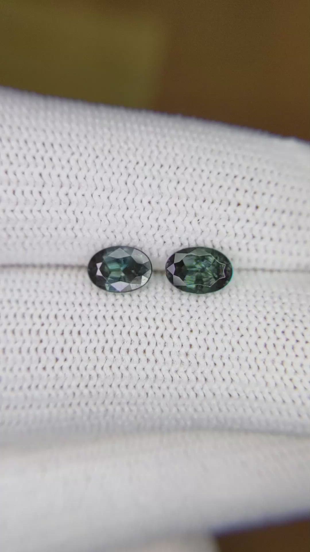 1.30&nbsp;Ct.Tw.Total Carat Weight Alexandrite Pair from Brazil Size Video