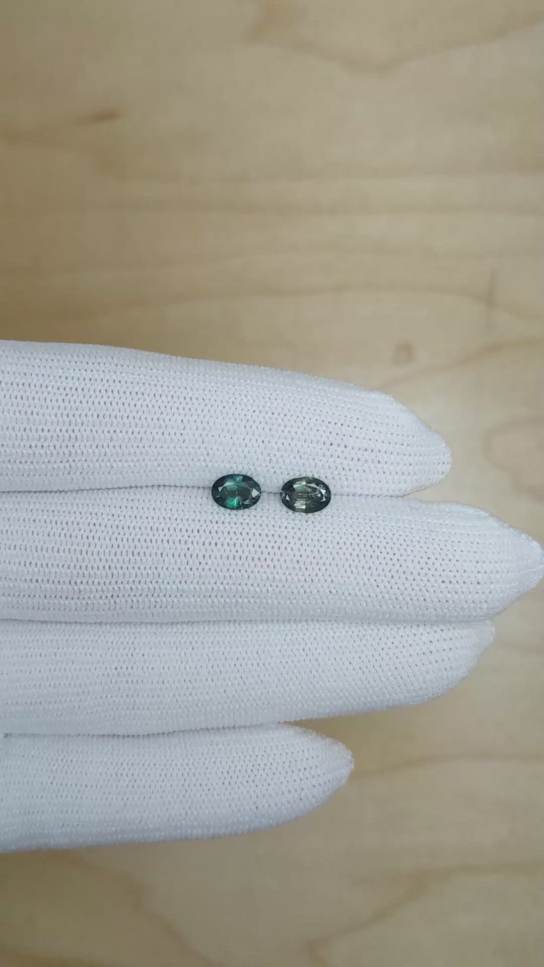 1.30&nbsp;Ct.Tw.Total Carat Weight Alexandrite Pair from Brazil Size Video