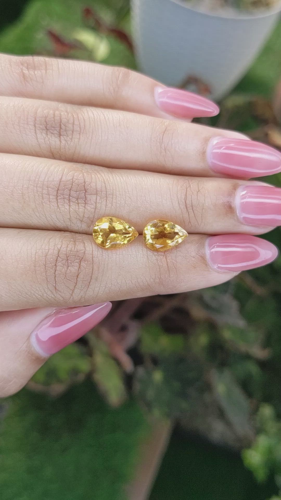 4.00&nbsp;Ct.Tw.Total Carat Weight Citrine Pair from Brazil Size Video