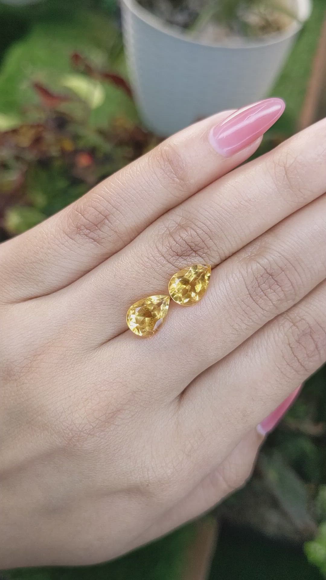 4.00&nbsp;Ct.Tw.Total Carat Weight Citrine Pair from Brazil Size Video