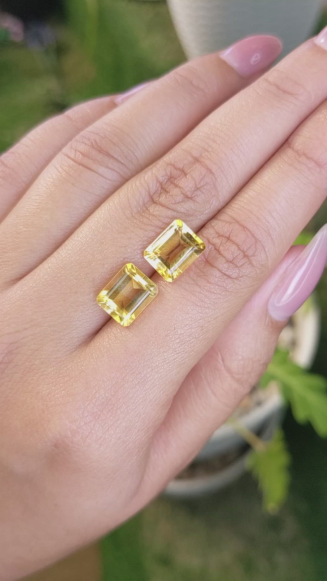 6.17&nbsp;Ct.Tw.Total Carat Weight Citrine Pair from Brazil Size Video