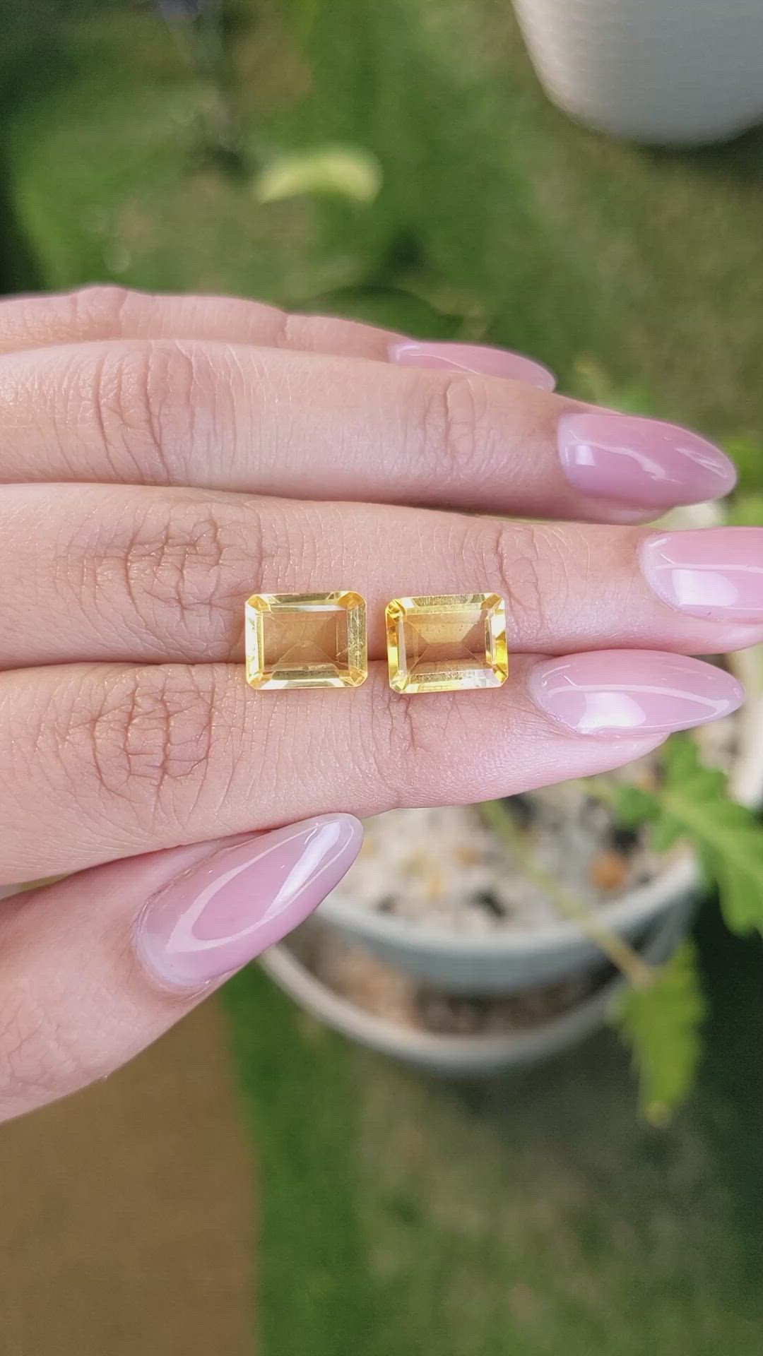 5.27&nbsp;Ct.Tw.Total Carat Weight Citrine Pair from Brazil Size Video