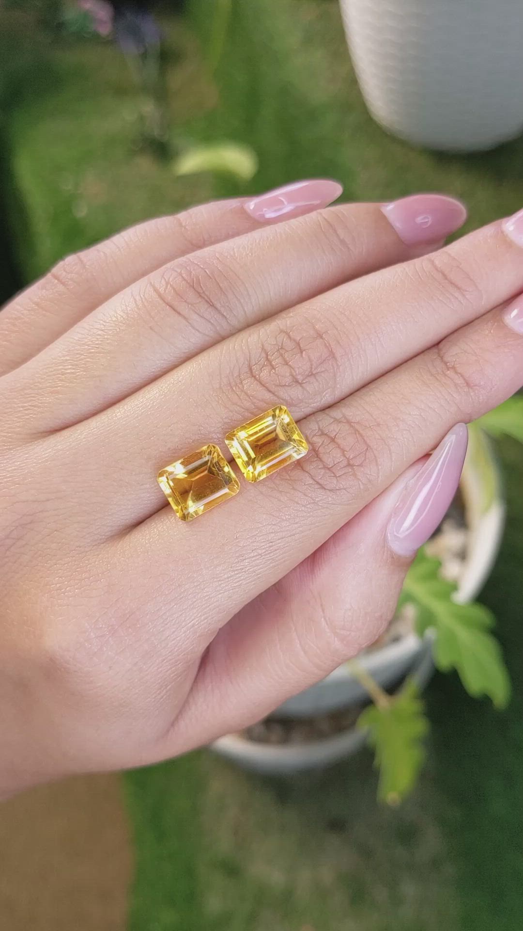 6.92&nbsp;Ct.Tw.Total Carat Weight Citrine Pair from Brazil Size Video