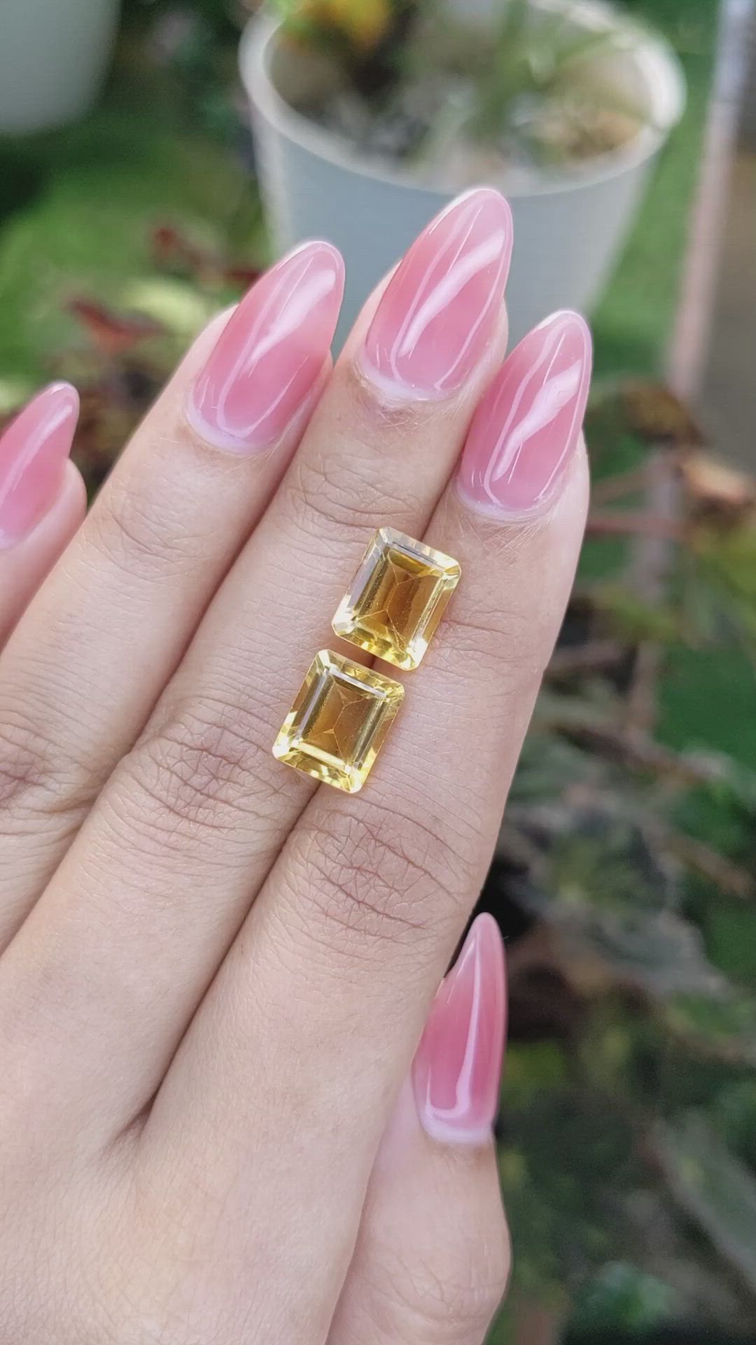 6.65&nbsp;Ct.Tw.Total Carat Weight Citrine Pair from Brazil Size Video