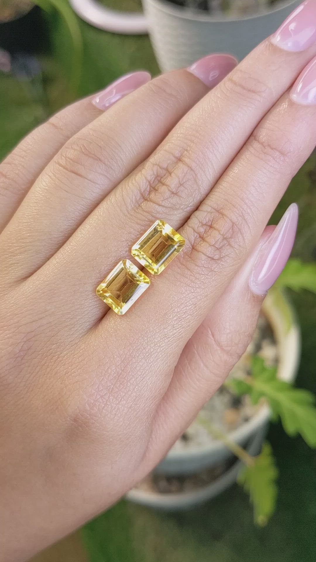 5.93&nbsp;Ct.Tw.Total Carat Weight Citrine Pair from Brazil Size Video