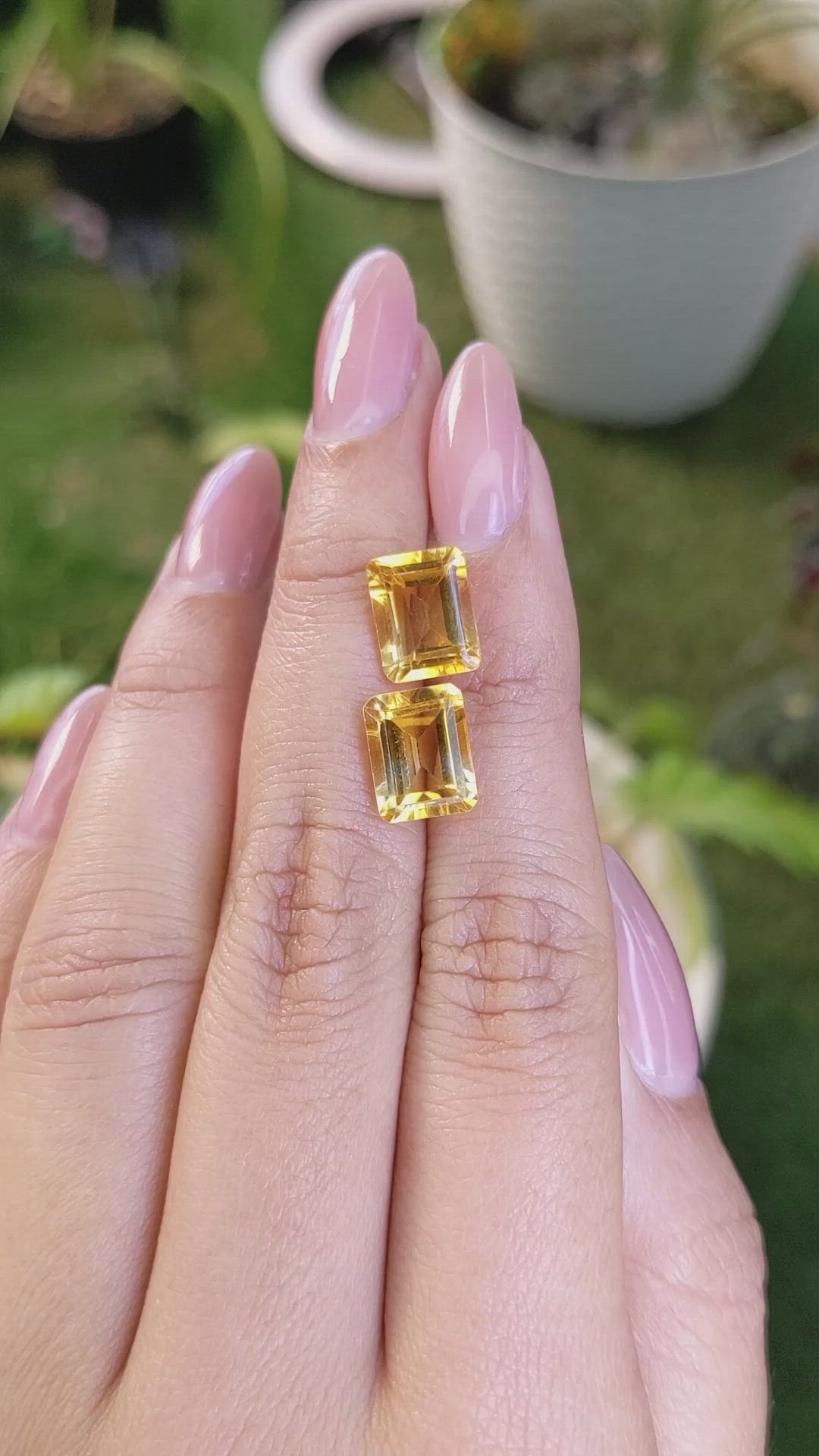 5.77&nbsp;Ct.Tw.Total Carat Weight Citrine Pair from Brazil Size Video