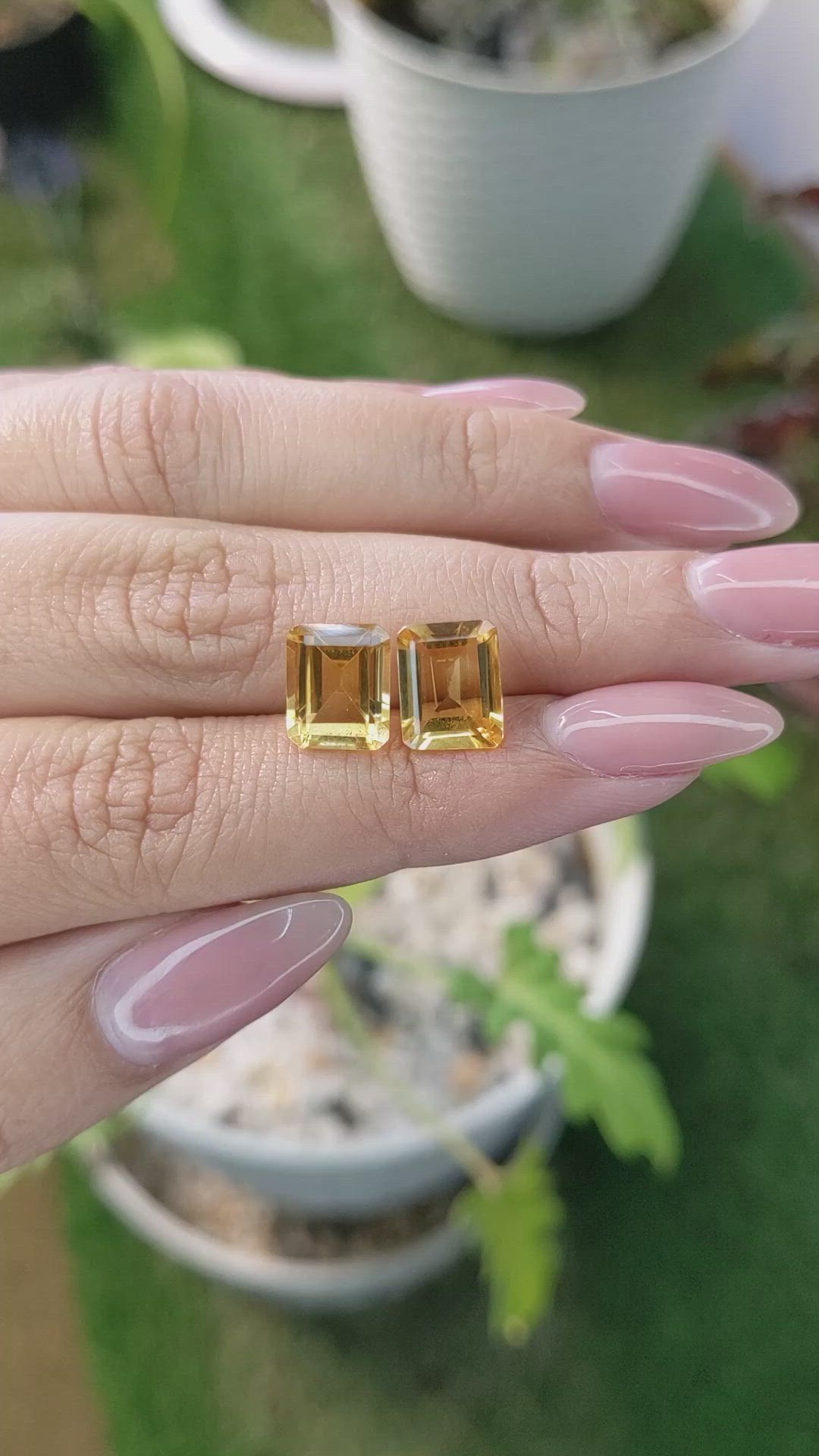 5.17&nbsp;Ct.Tw.Total Carat Weight Citrine Pair from Brazil Size Video