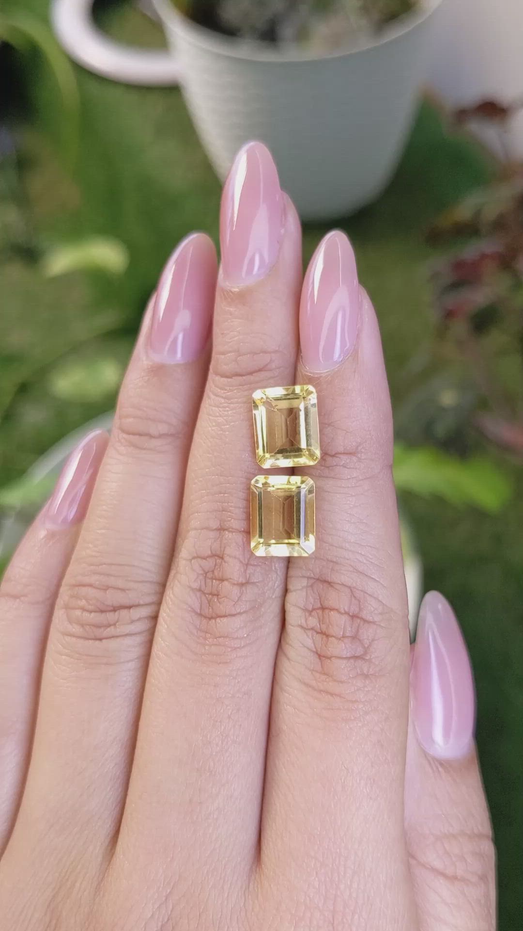 6.11&nbsp;Ct.Tw.Total Carat Weight Citrine Pair from Brazil Size Video