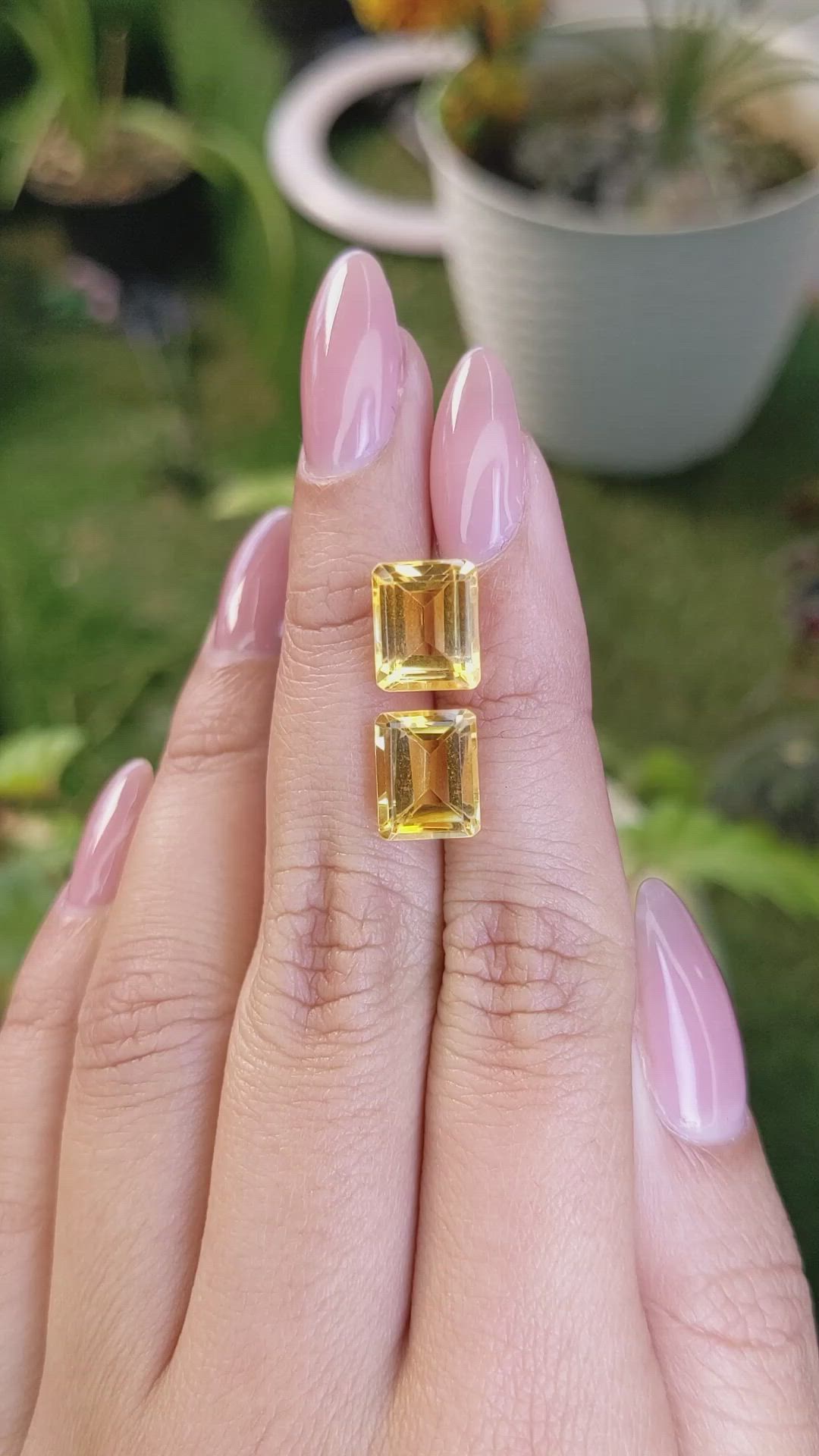 7.31&nbsp;Ct.Tw.Total Carat Weight Citrine Pair from Brazil Size Video