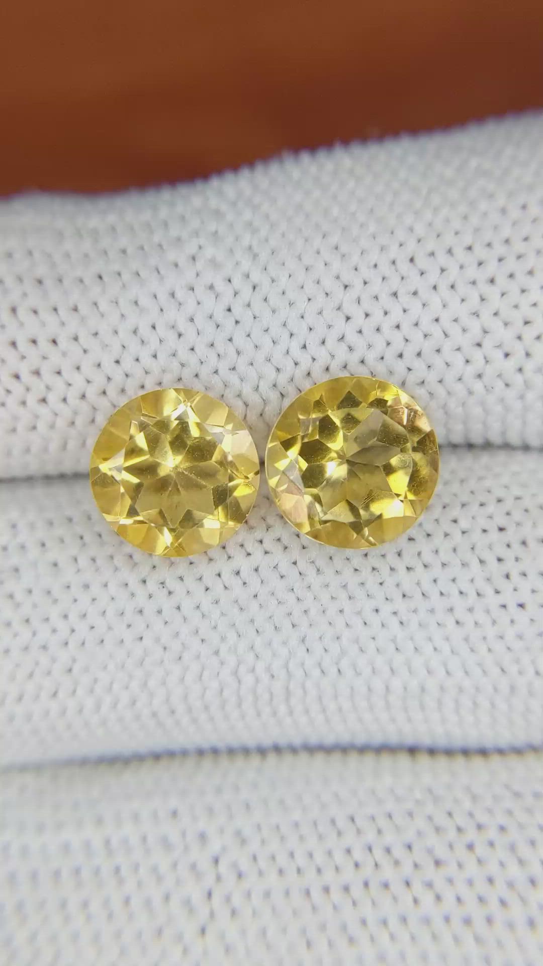 4.83&nbsp;Ct.Tw.Total Carat Weight Citrine Pair from Brazil Size Video