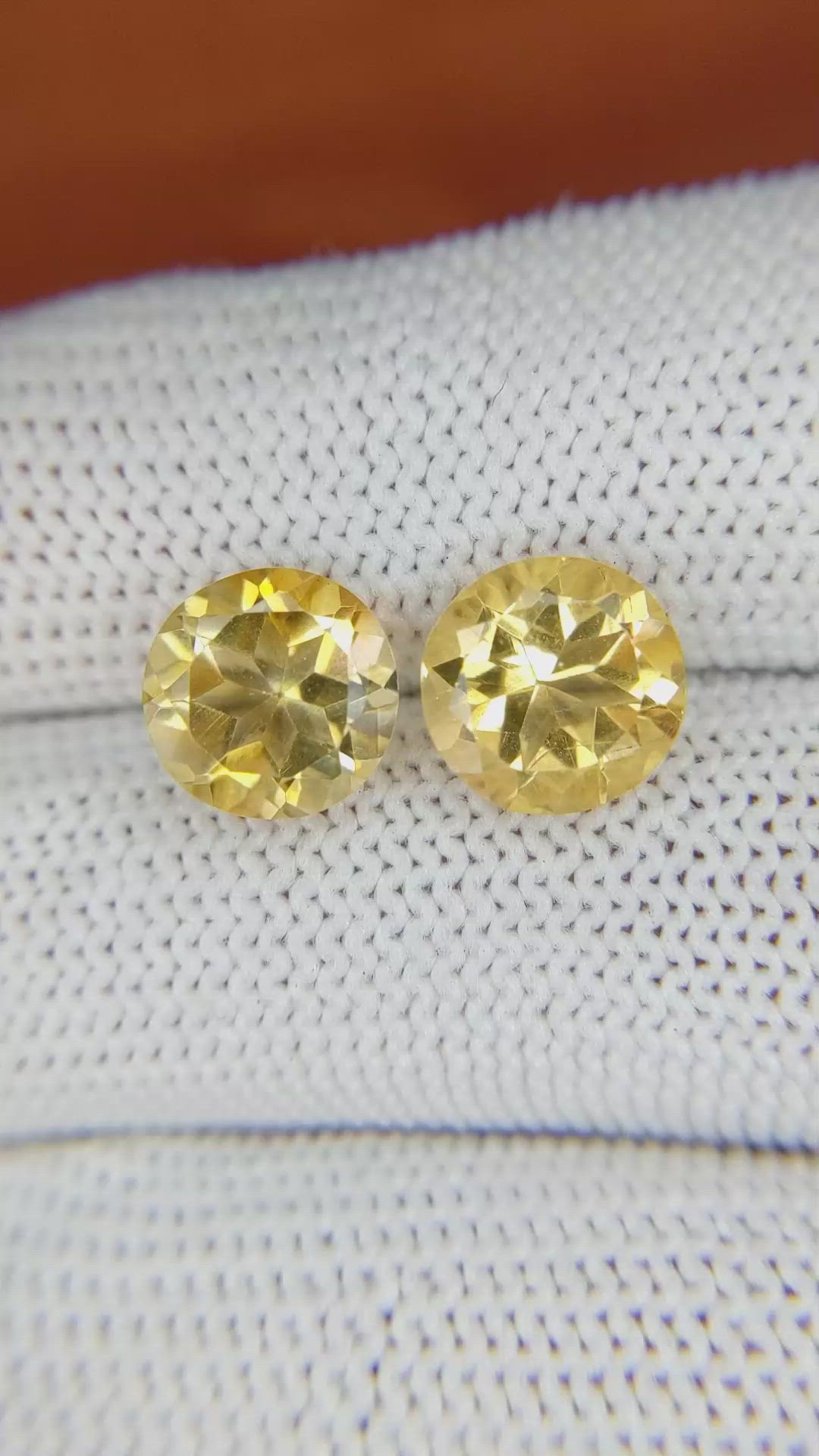 4.81&nbsp;Ct.Tw.Total Carat Weight Citrine Pair from Brazil Size Video