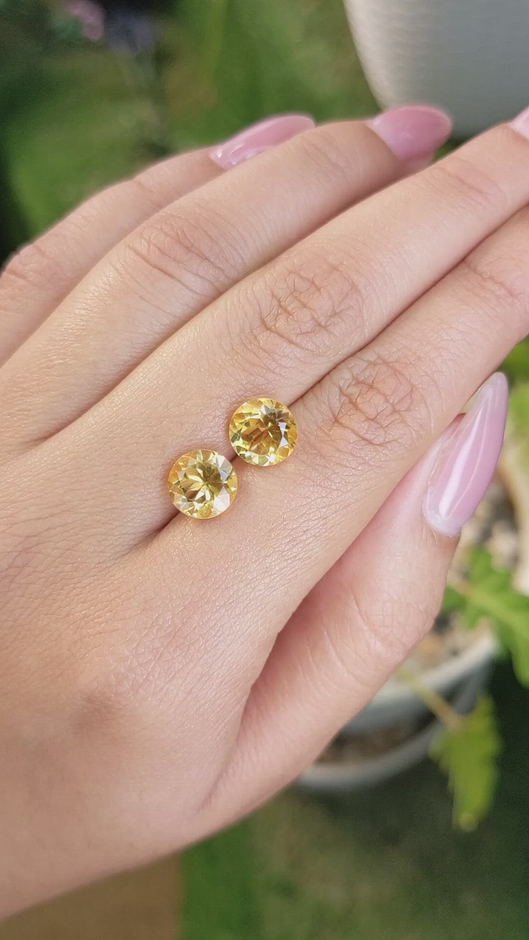 4.00&nbsp;Ct.Tw.Total Carat Weight Citrine Pair from Brazil Size Video