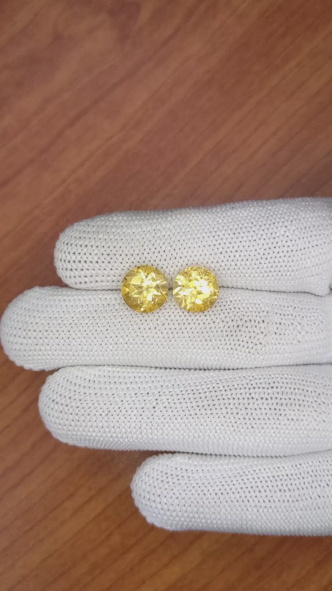 5.55&nbsp;Ct.Tw.Total Carat Weight Citrine Pair from Brazil Size Video