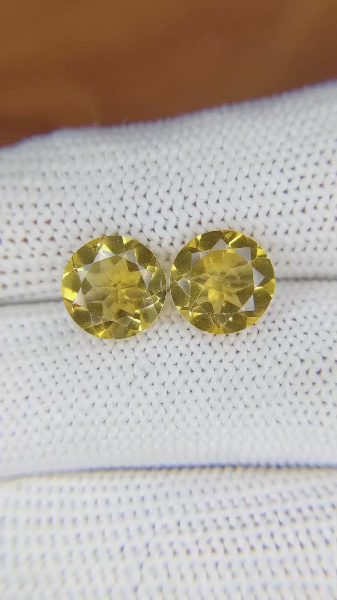4.43&nbsp;Ct.Tw.Total Carat Weight Citrine Pair from Brazil Size Video