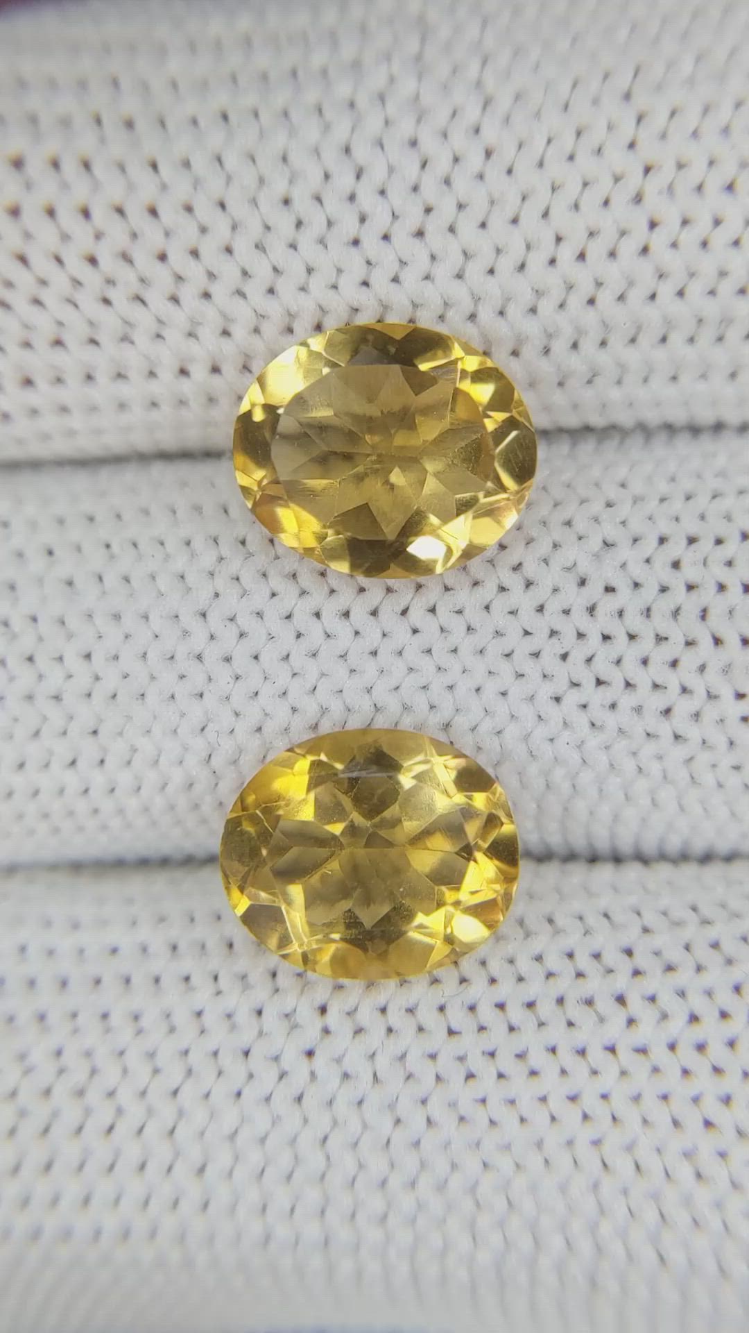 5.51&nbsp;Ct.Tw.Total Carat Weight Citrine Pair from Brazil Size Video
