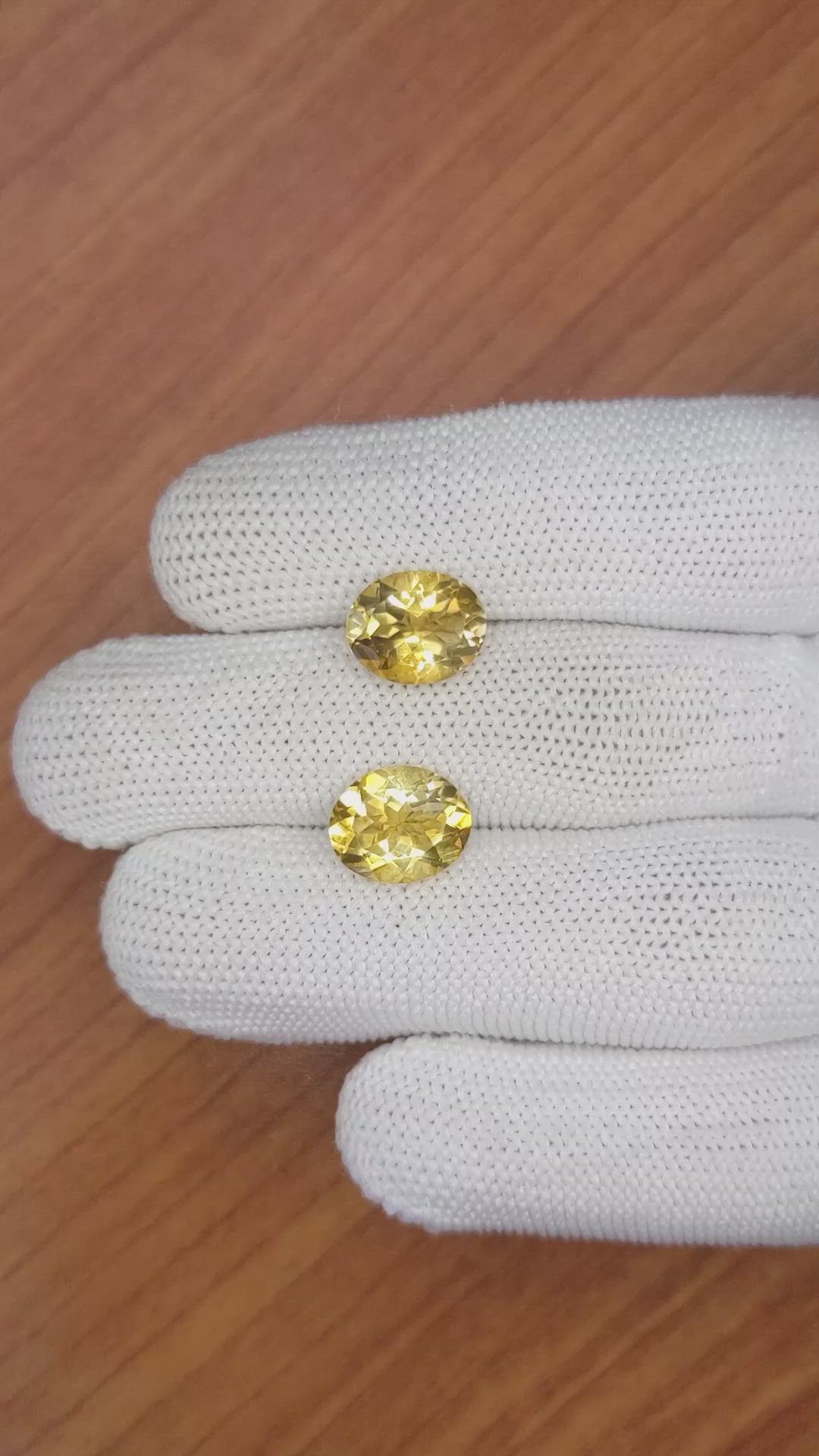 5.67&nbsp;Ct.Tw.Total Carat Weight Citrine Pair from Brazil Size Video