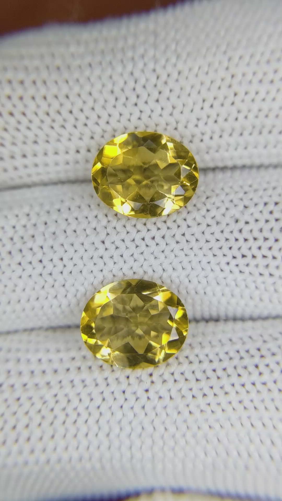 5.14&nbsp;Ct.Tw.Total Carat Weight Citrine Pair from Brazil Size Video