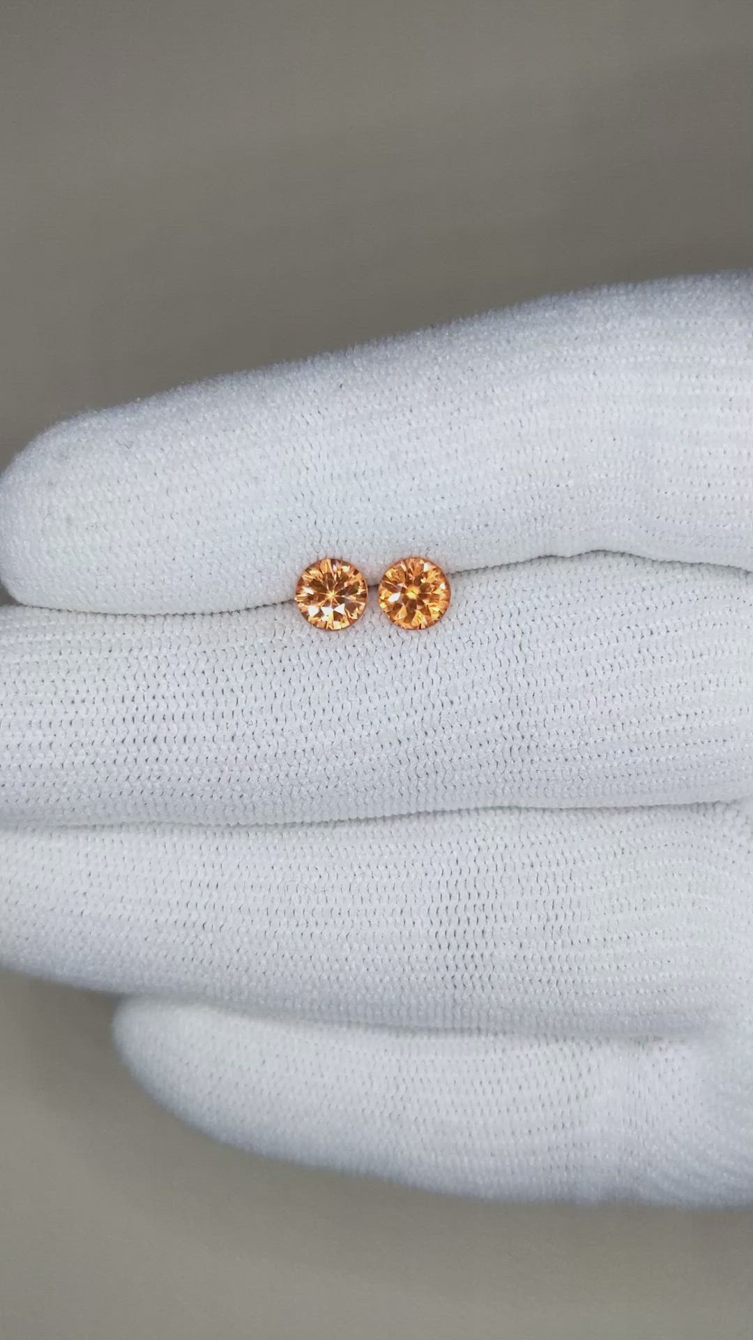 1.24&nbsp;Ct.Tw.Total Carat Weight Spessartite Garnet Pair from Nigeria Size Video