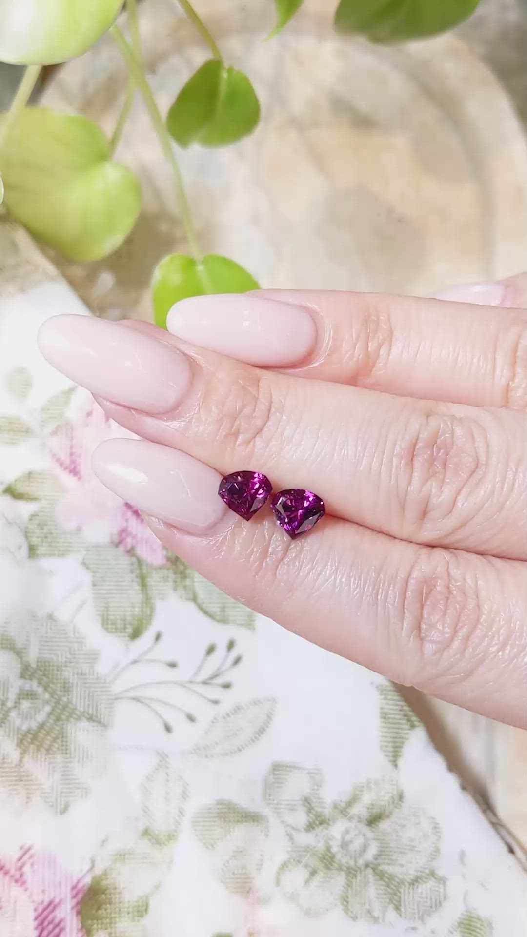 2.91&nbsp;Ct.Tw.Total Carat Weight Rhodolite Garnet Pair from Tanzania Size Video