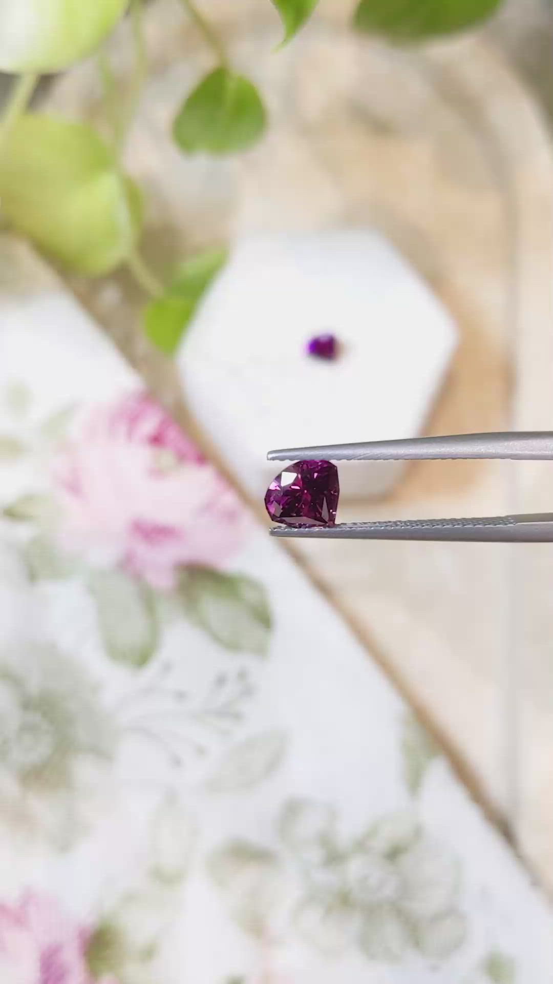 2.91&nbsp;Ct.Tw.Total Carat Weight Rhodolite Garnet Pair from Tanzania Size Video