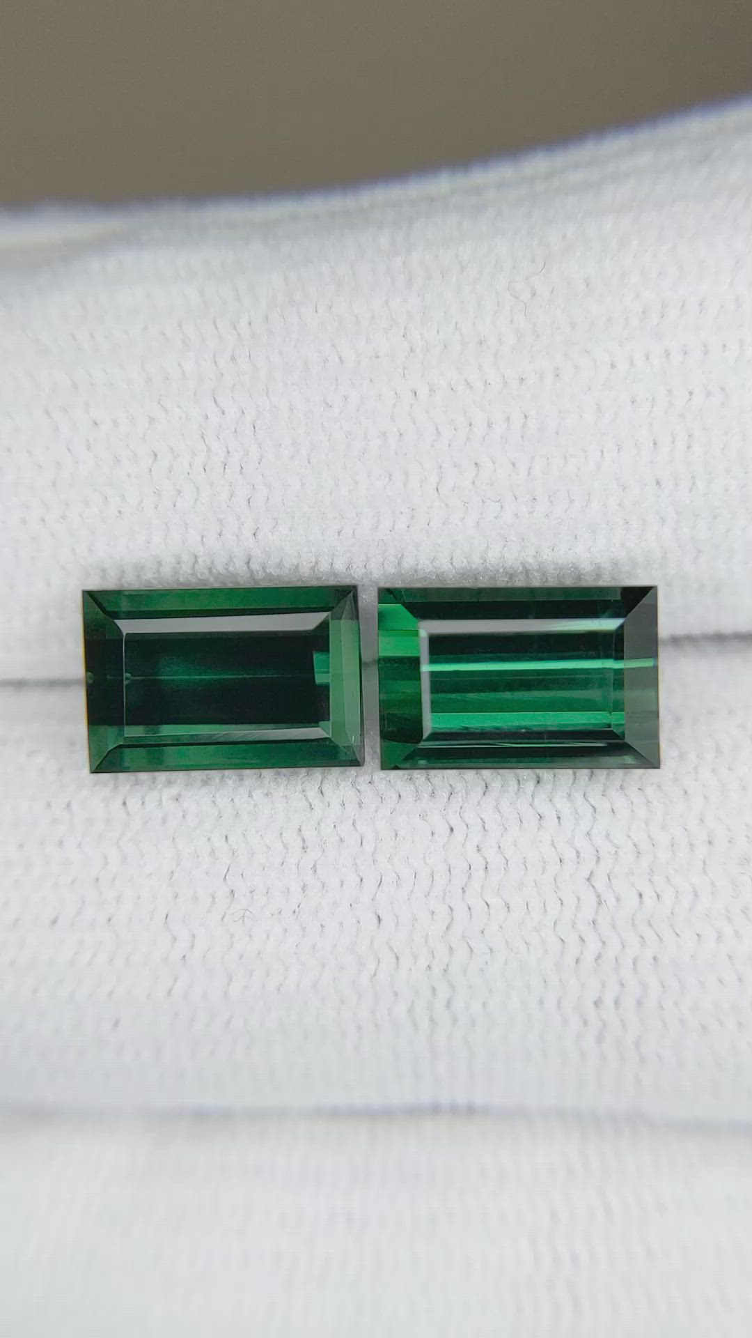 7.12&nbsp;Ct.Tw.Total Carat Weight Tourmaline Pair from Mozambique Size Video