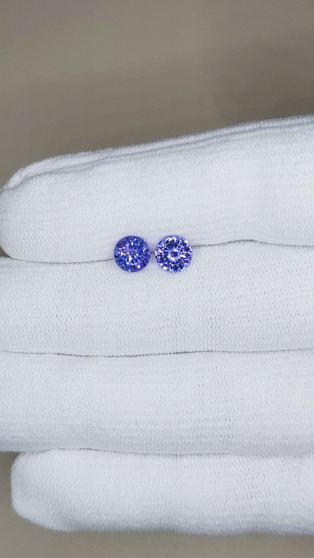 1.89&nbsp;Ct.Tw.Total Carat Weight Tanzanite Pair from Tanzania Size Video