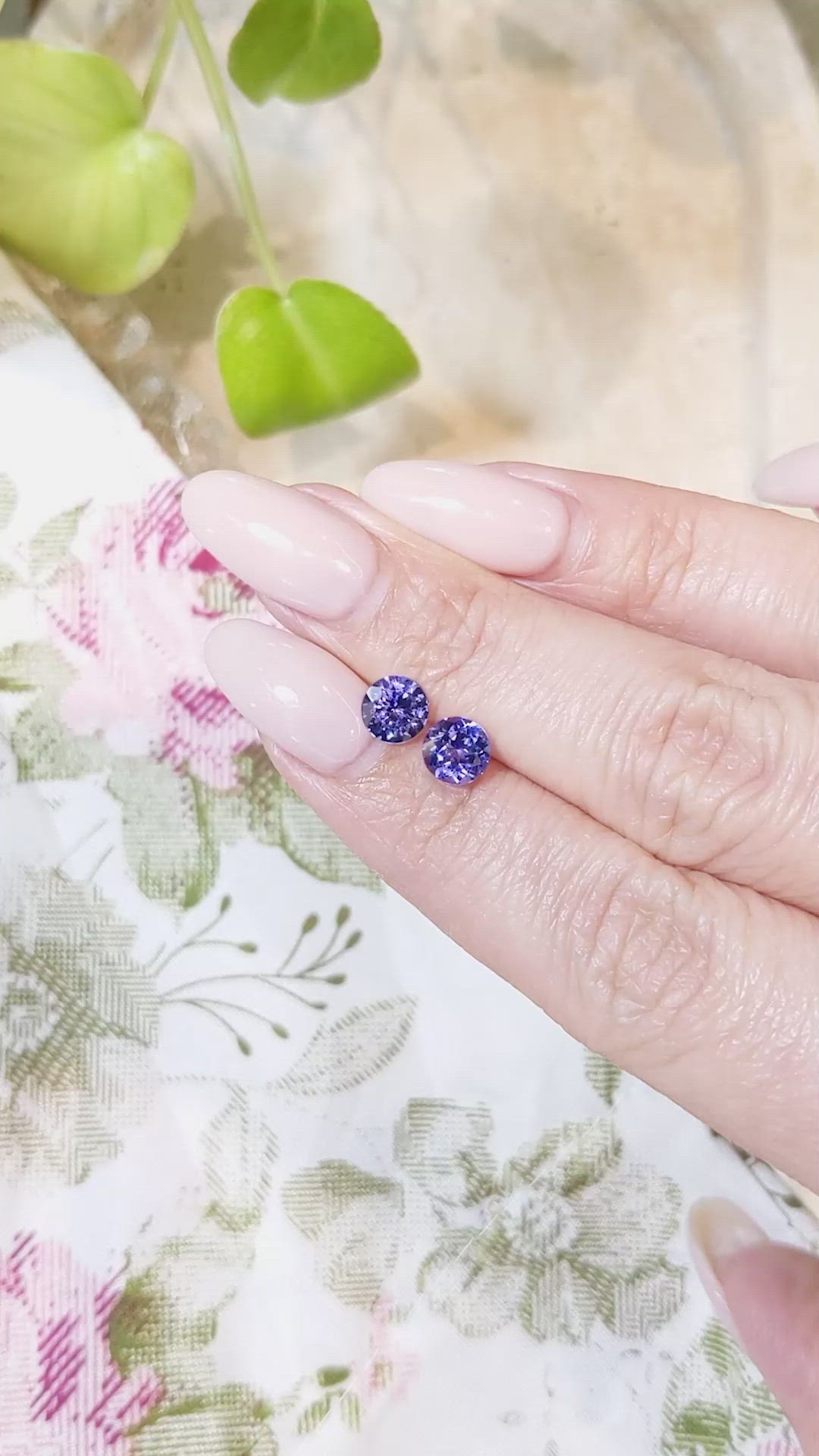 1.89&nbsp;Ct.Tw.Total Carat Weight Tanzanite Pair from Tanzania Size Video