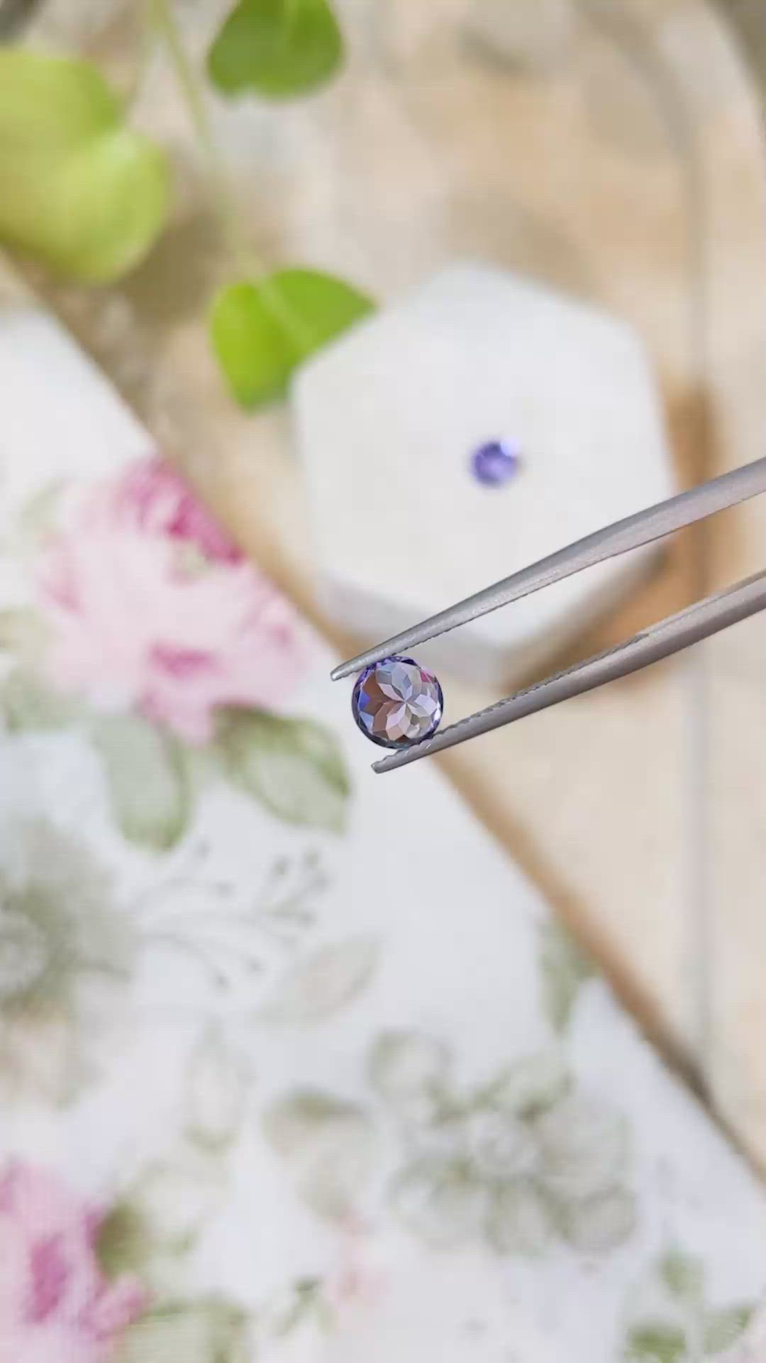 1.89&nbsp;Ct.Tw.Total Carat Weight Tanzanite Pair from Tanzania Size Video