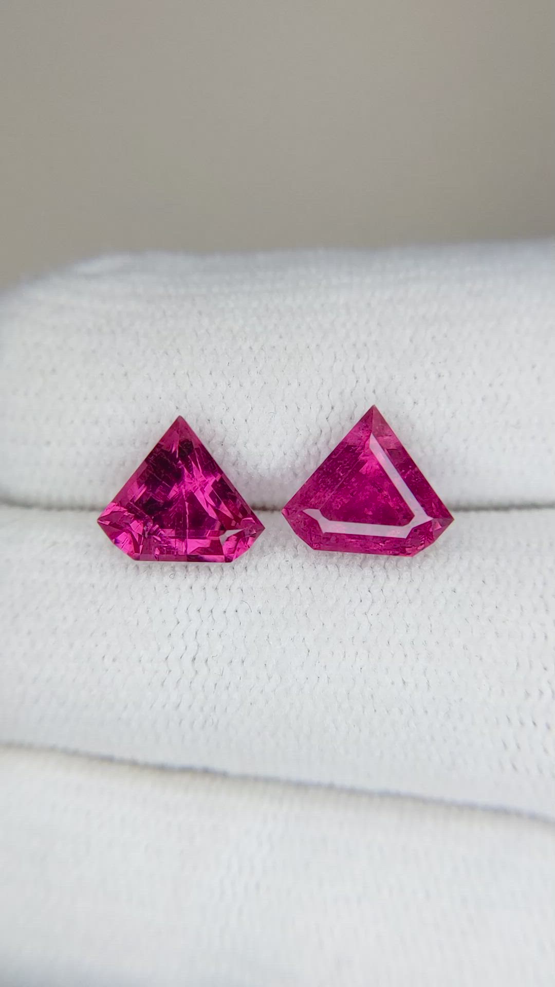 2.92&nbsp;Ct.Tw.Total Carat Weight Rubellite Tourmaline Pair from Brazil Size Video