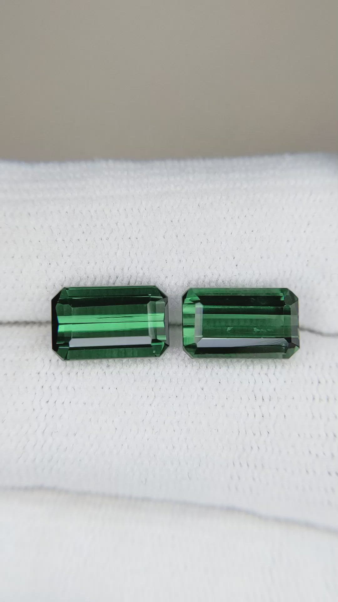 4.97&nbsp;Ct.Tw.Total Carat Weight Tourmaline Pair from Mozambique Size Video
