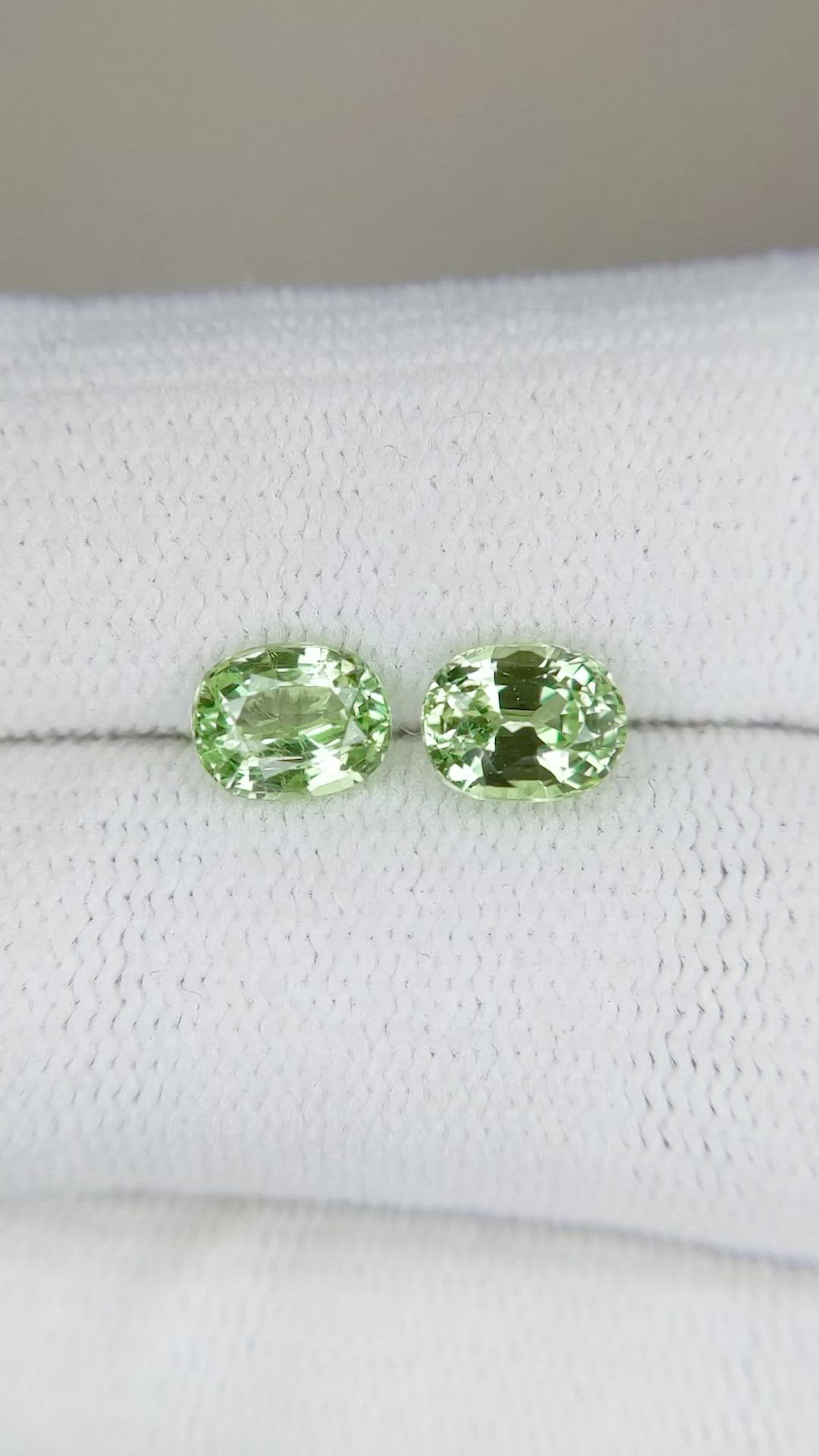 1.91&nbsp;Ct.Tw.Total Carat Weight Tsavorite Garnet Pair from Tanzania Size Video