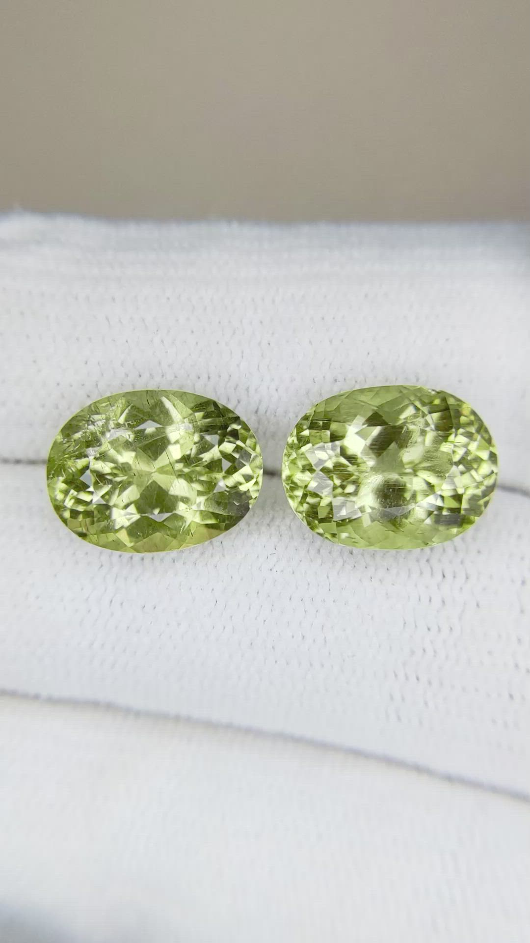 8.93&nbsp;Ct.Tw.Total Carat Weight Apatite Pair from Madagascar Size Video