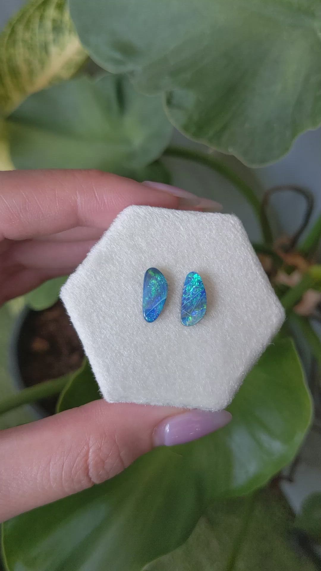 2.77&nbsp;Ct.Tw.Total Carat Weight Opal Pair from Australia Size Video