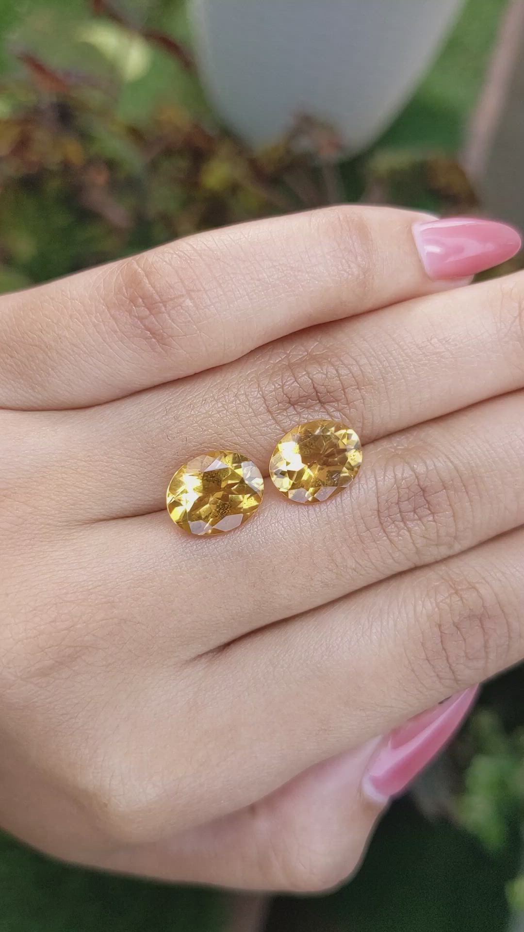 5.64&nbsp;Ct.Tw.Total Carat Weight Citrine Pair from Brazil Size Video