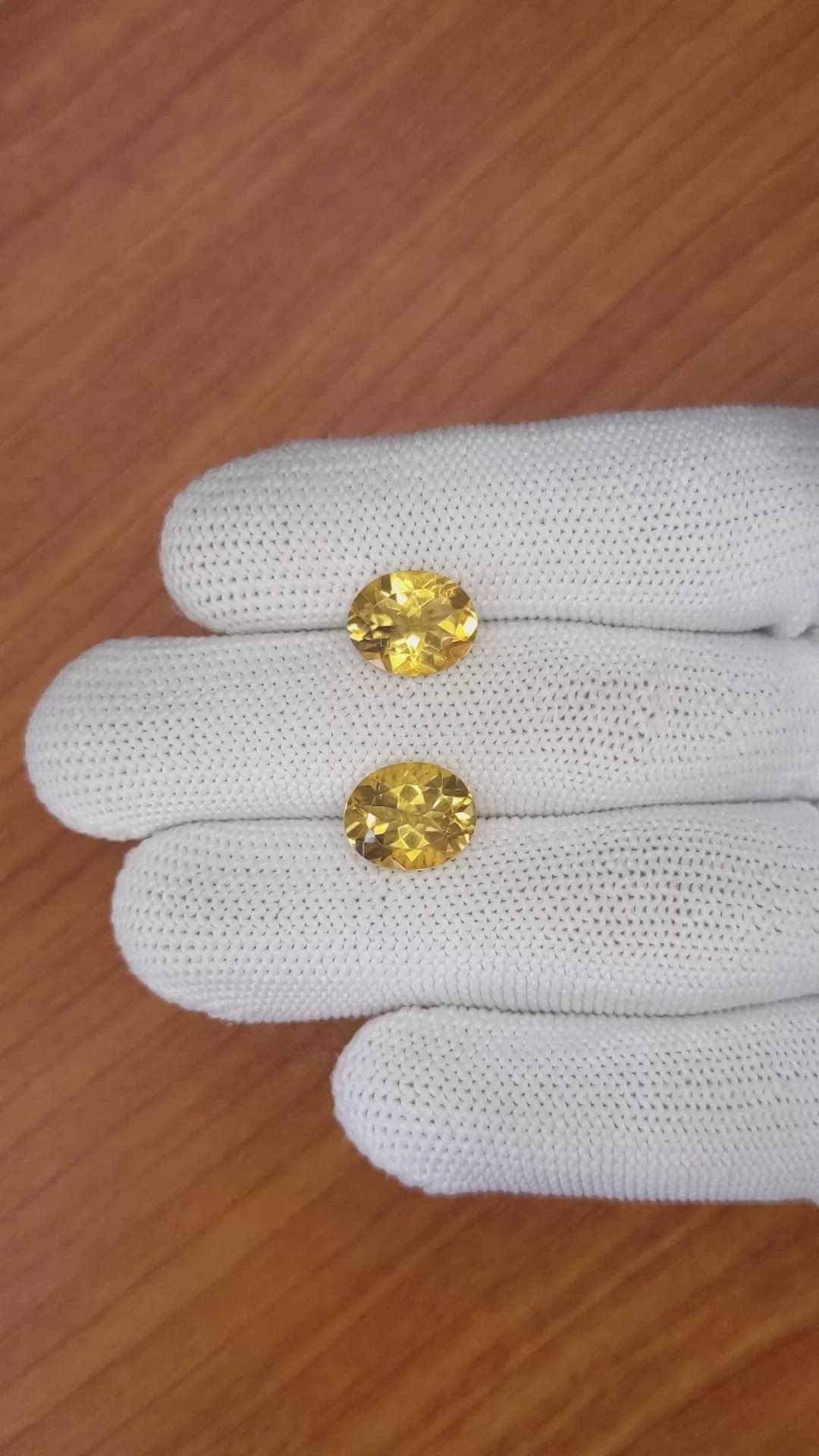 5.64&nbsp;Ct.Tw.Total Carat Weight Citrine Pair from Brazil Size Video
