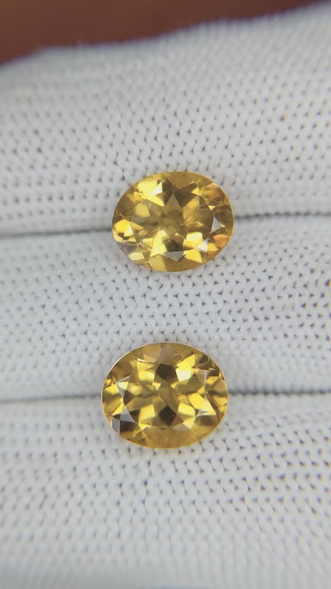 5.64&nbsp;Ct.Tw.Total Carat Weight Citrine Pair from Brazil Size Video