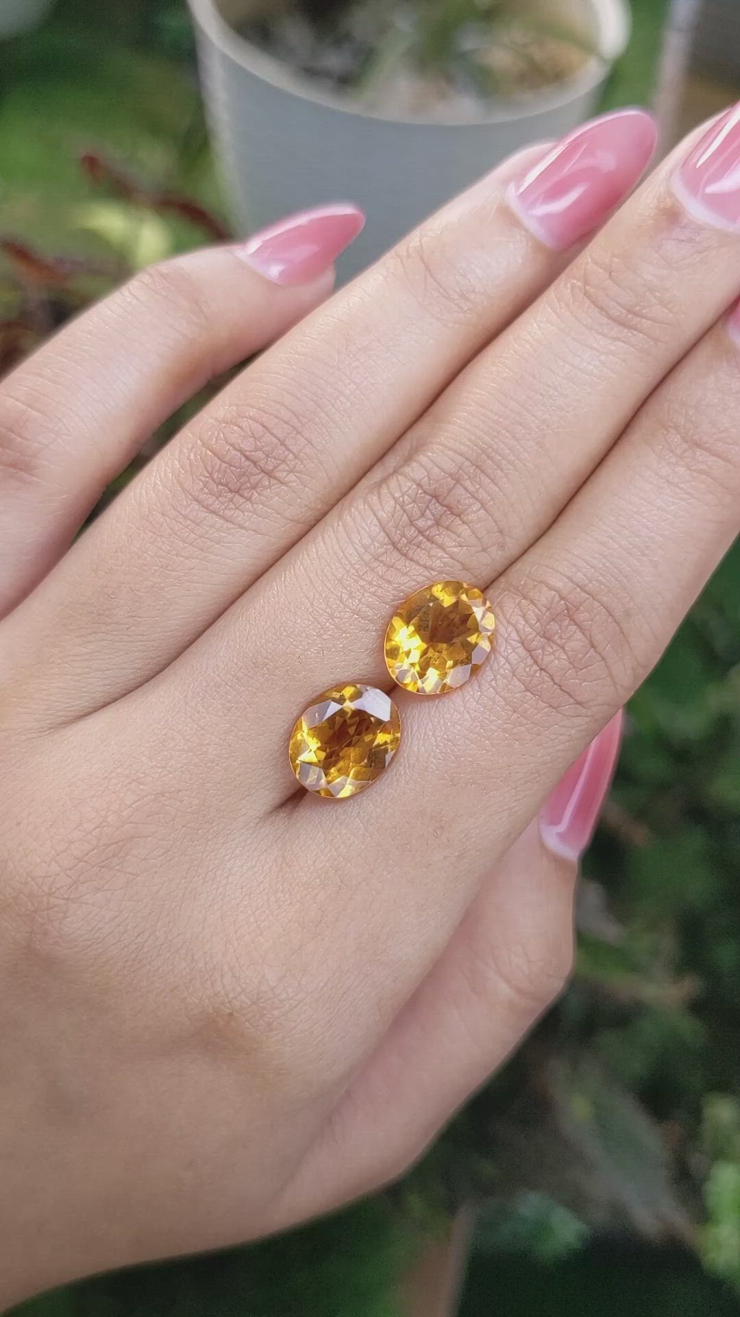 6.10&nbsp;Ct.Tw.Total Carat Weight Citrine Pair from Brazil Size Video