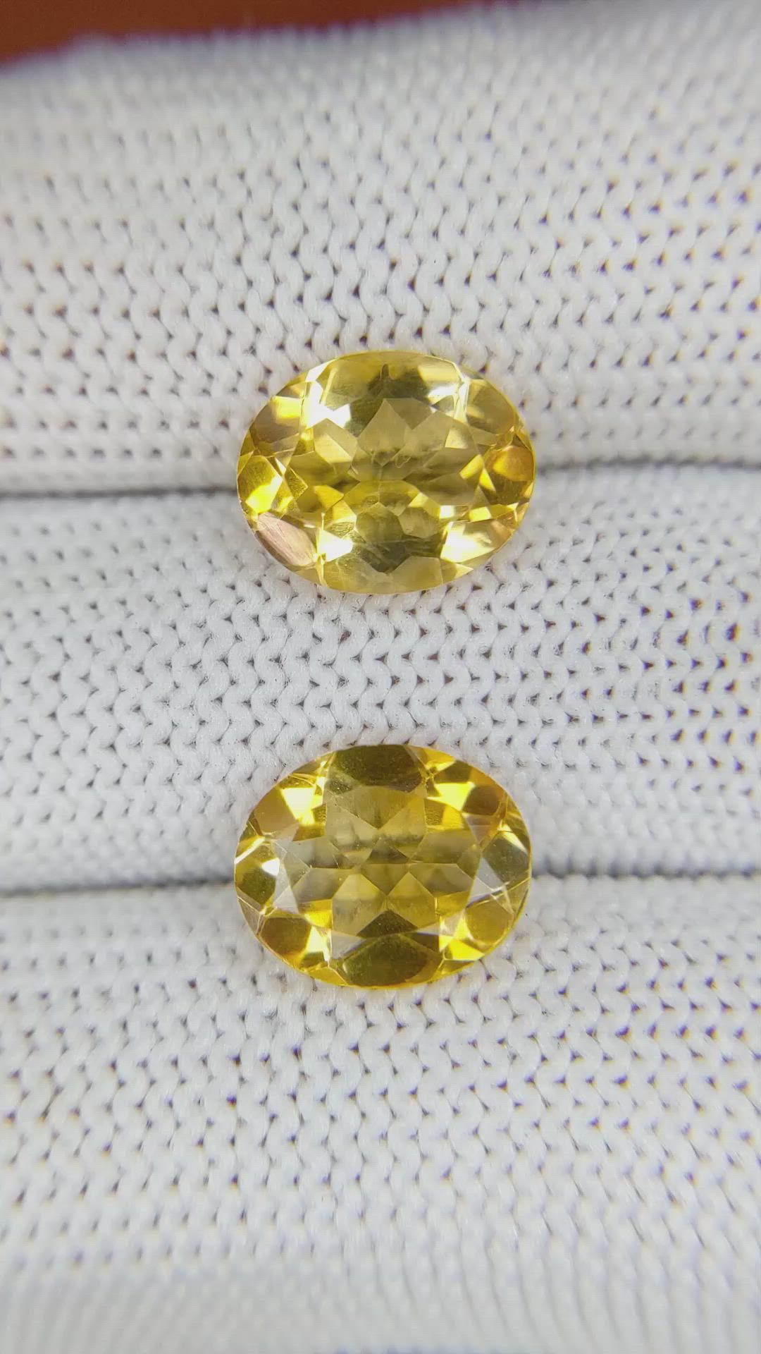 5.56&nbsp;Ct.Tw.Total Carat Weight Citrine Pair from Brazil Size Video