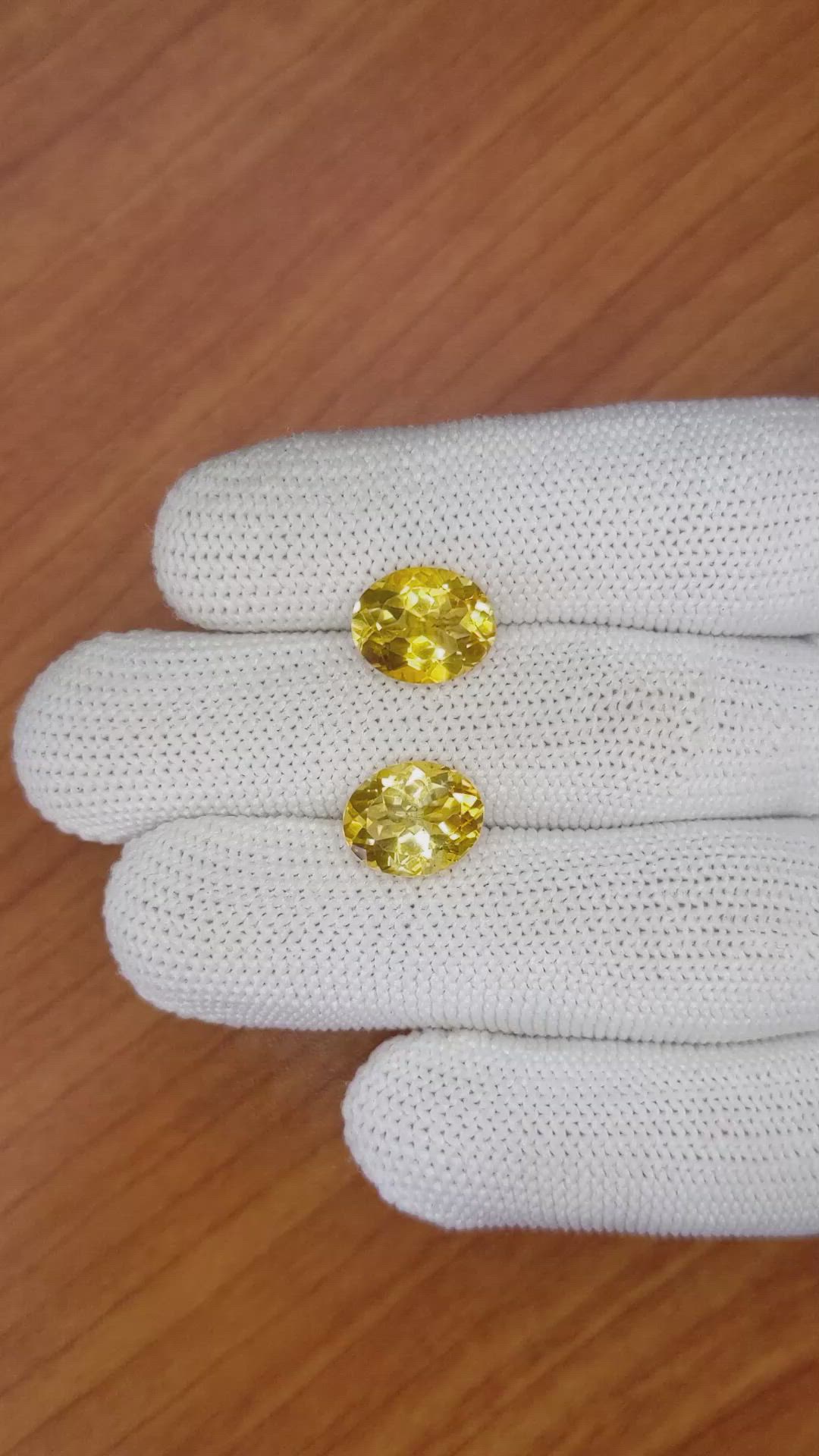 6.11&nbsp;Ct.Tw.Total Carat Weight Citrine Pair from Brazil Size Video