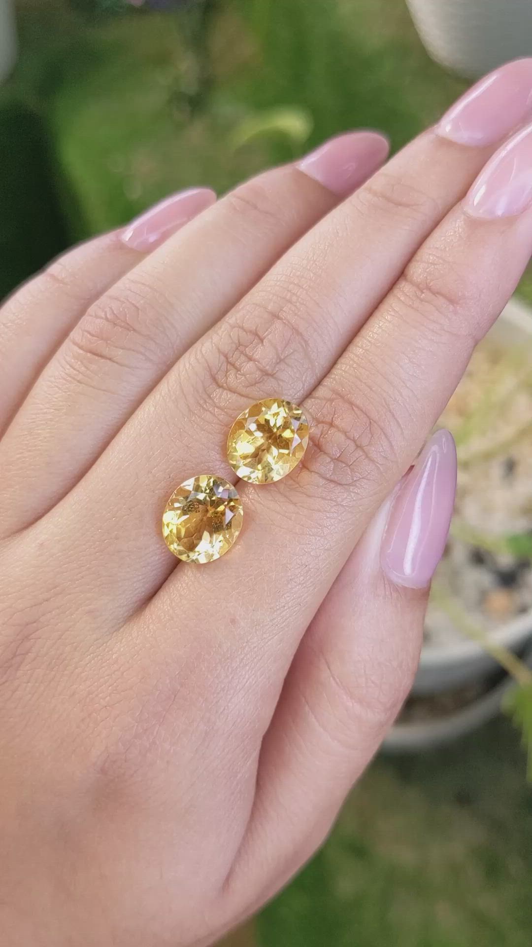 7.39&nbsp;Ct.Tw.Total Carat Weight Citrine Pair from Brazil Size Video