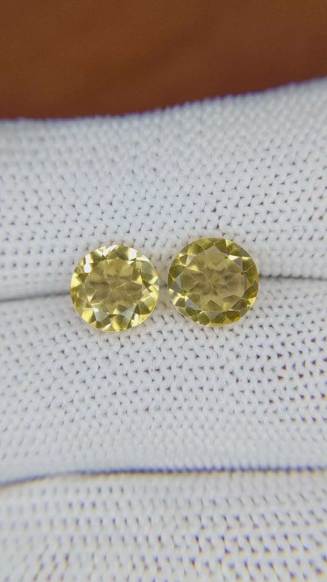2.89&nbsp;Ct.Tw.Total Carat Weight Citrine Pair from Brazil Size Video