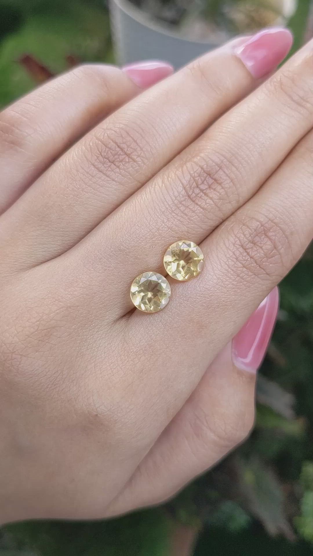 3.00&nbsp;Ct.Tw.Total Carat Weight Citrine Pair from Brazil Size Video