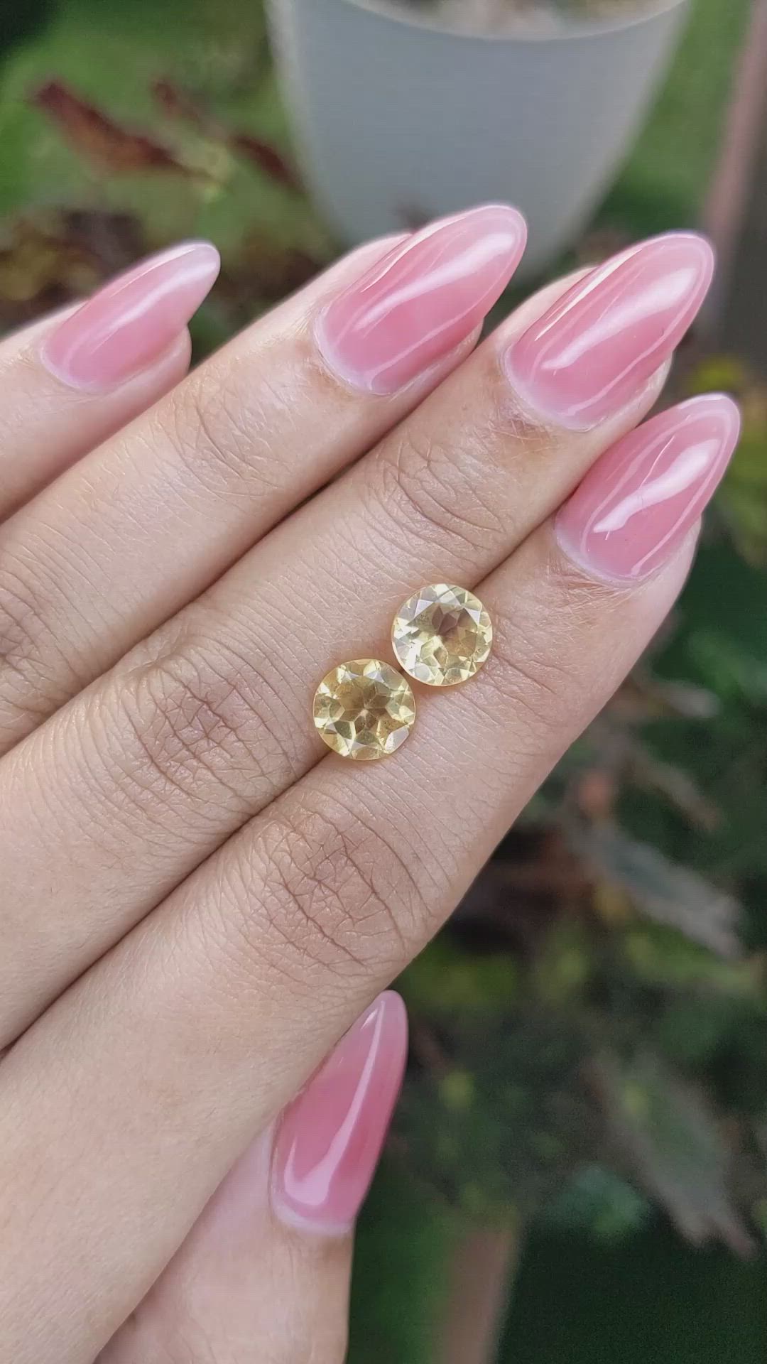 3.00&nbsp;Ct.Tw.Total Carat Weight Citrine Pair from Brazil Size Video