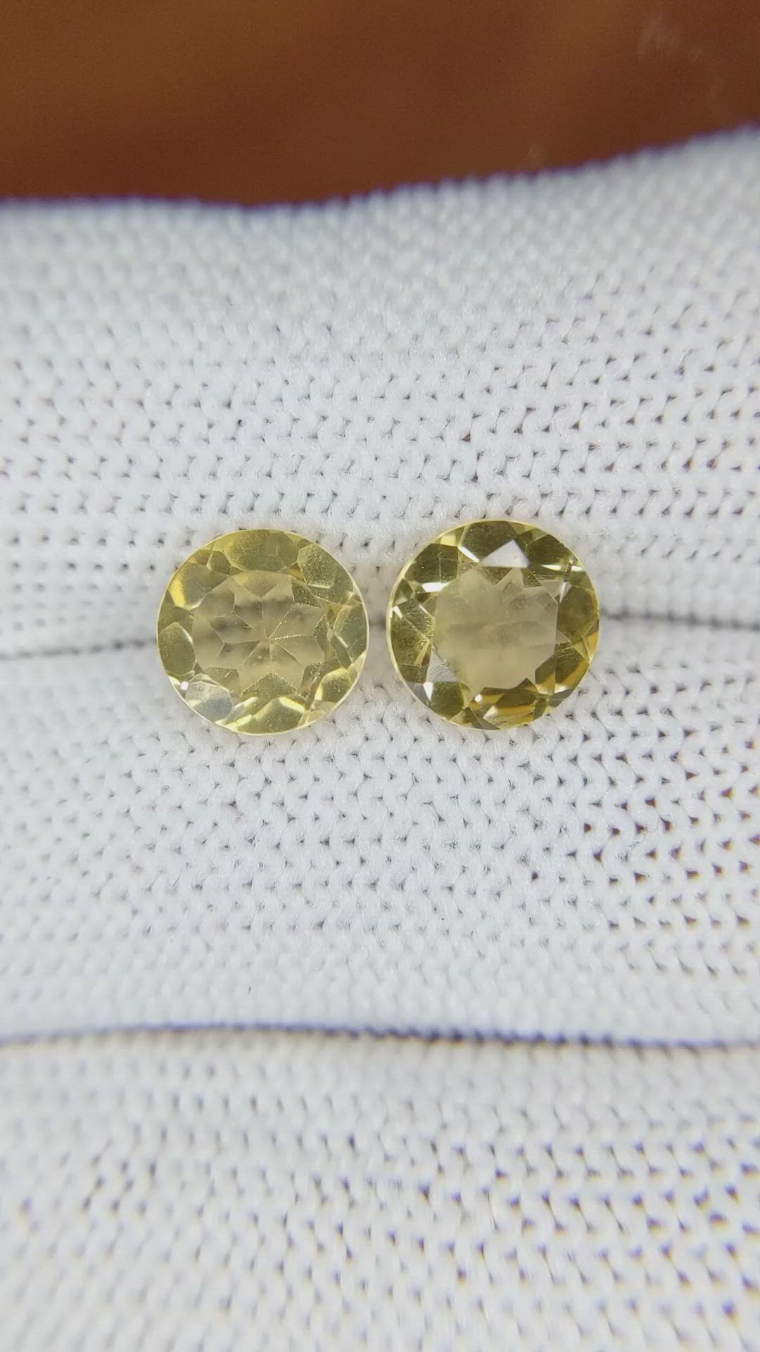 2.92&nbsp;Ct.Tw.Total Carat Weight Citrine Pair from Brazil Size Video