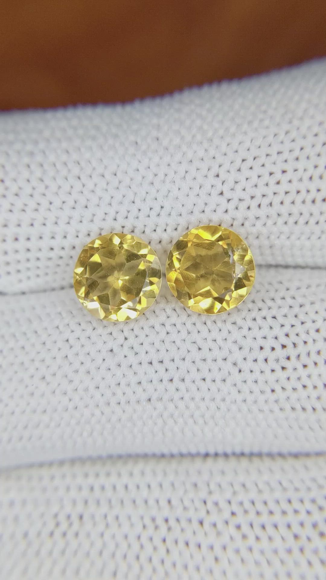 3.18&nbsp;Ct.Tw.Total Carat Weight Citrine Pair from Brazil Size Video