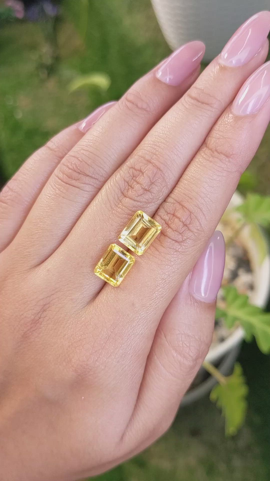 7.31&nbsp;Ct.Tw.Total Carat Weight Citrine Pair from Brazil Size Video